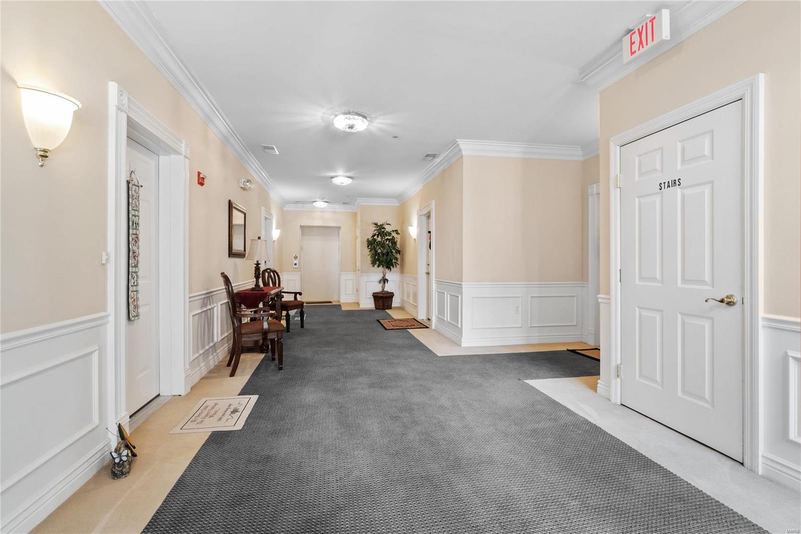 11299 Manchester Road Unit: 7