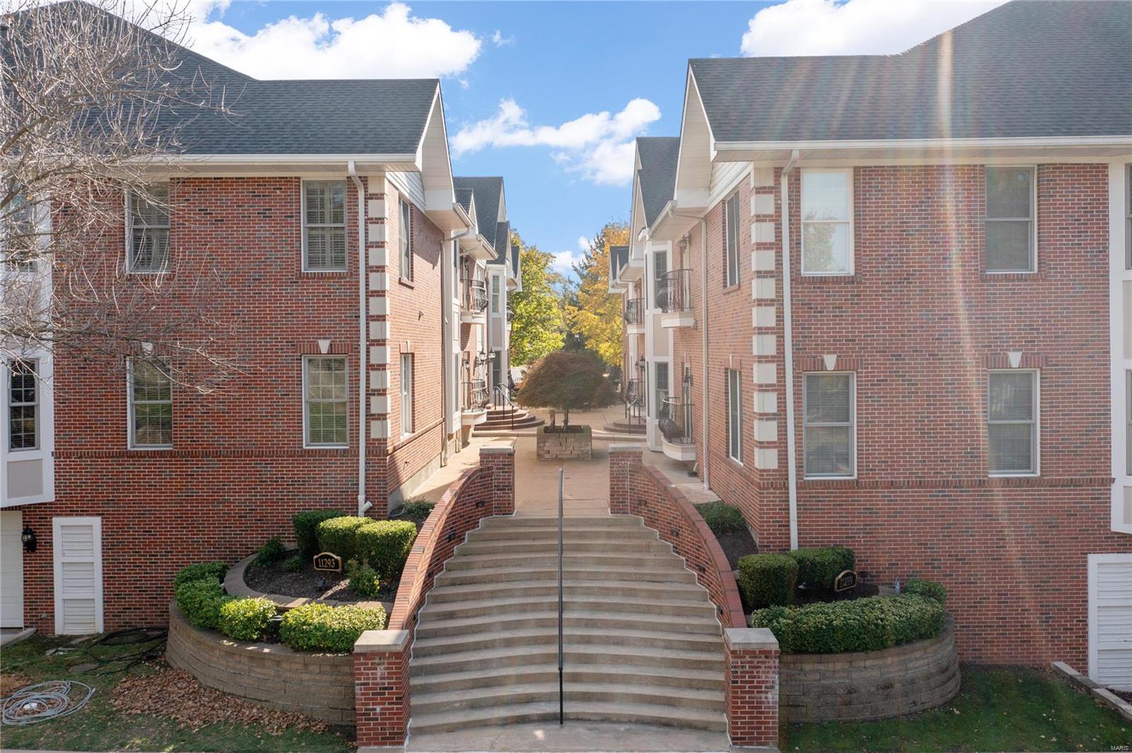 11299 Manchester Road Unit: 7