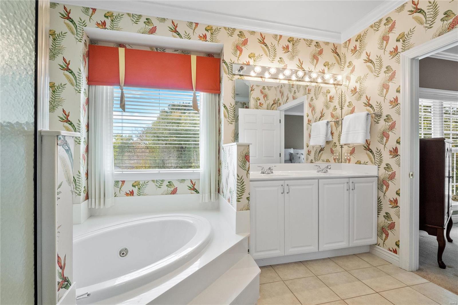 11299 Manchester Road Unit: 7