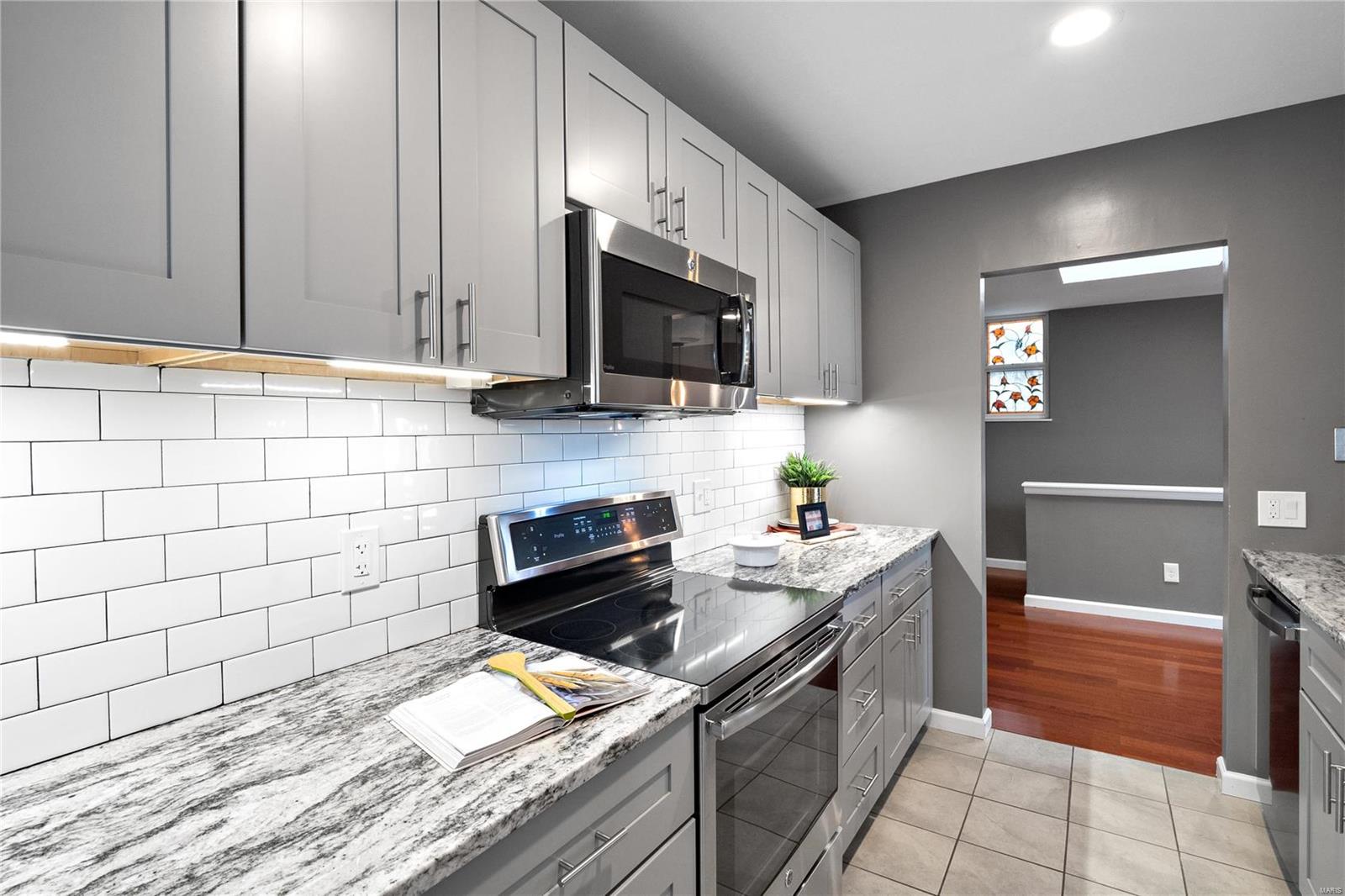 4256 Lindell Boulevard Unit: C