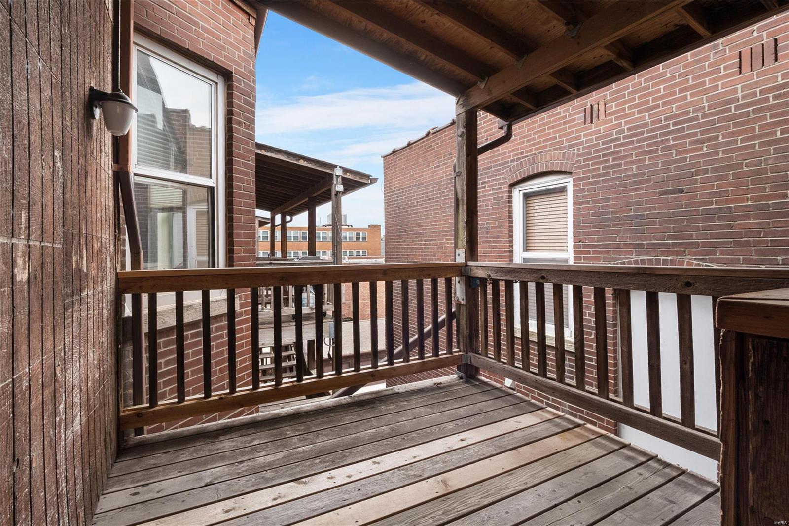 4256 Lindell Boulevard Unit: C