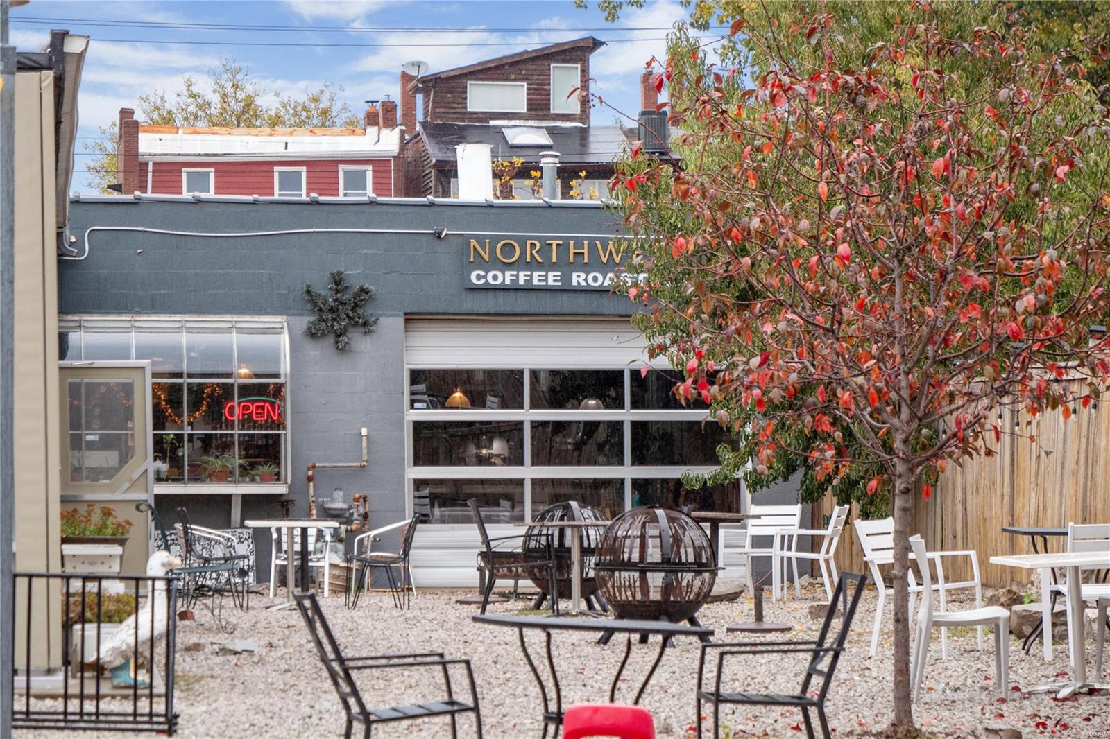 4256 Lindell Boulevard Unit: C