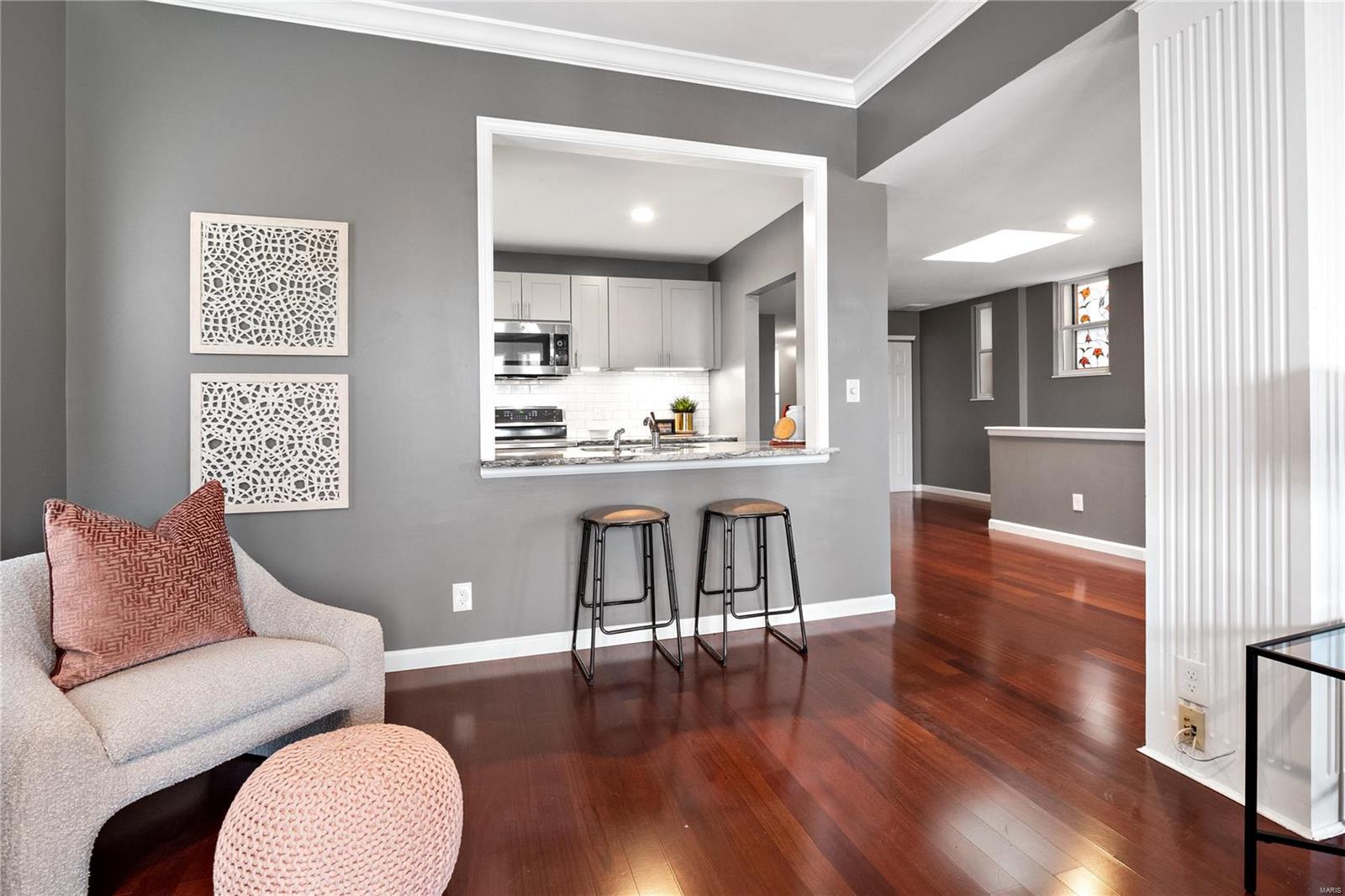 4256 Lindell Boulevard Unit: C