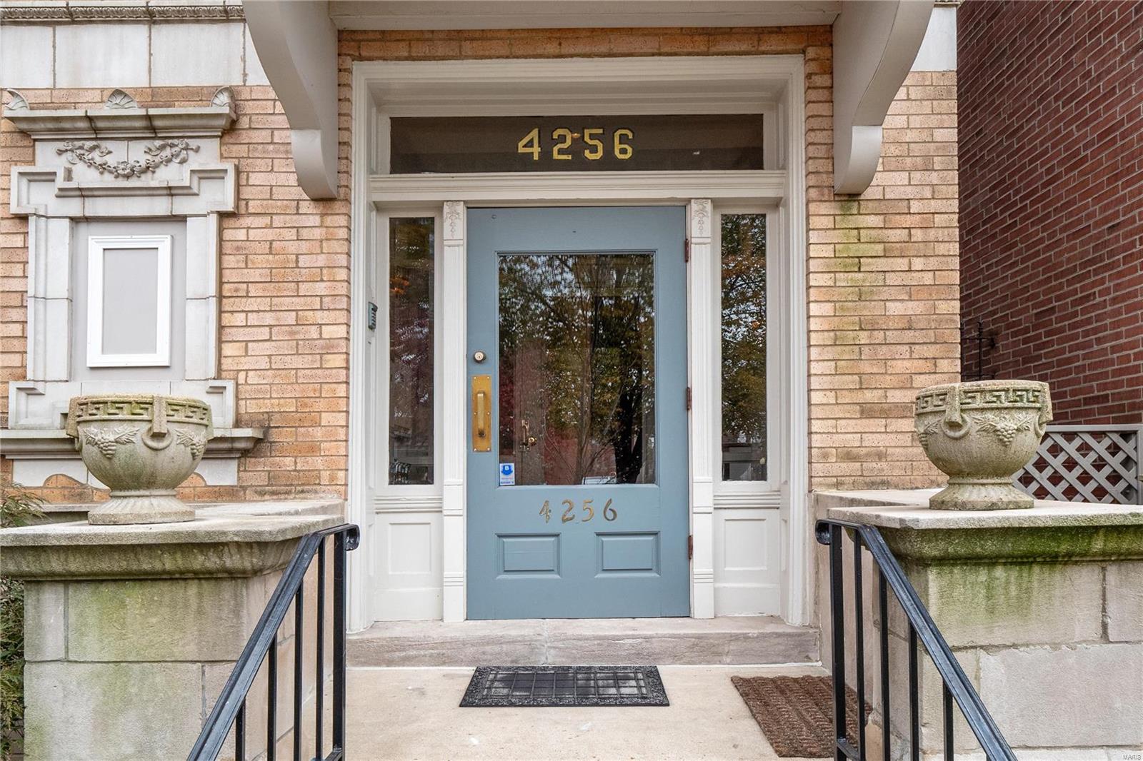 4256 Lindell Boulevard Unit: C