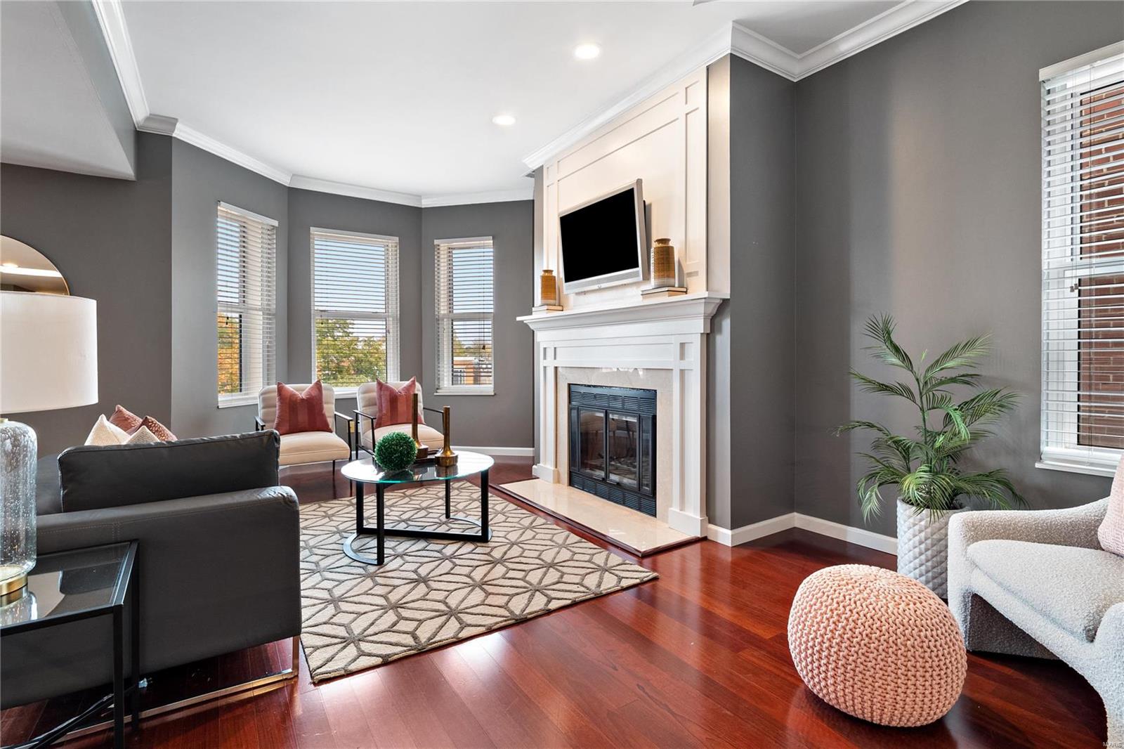 4256 Lindell Boulevard Unit: C