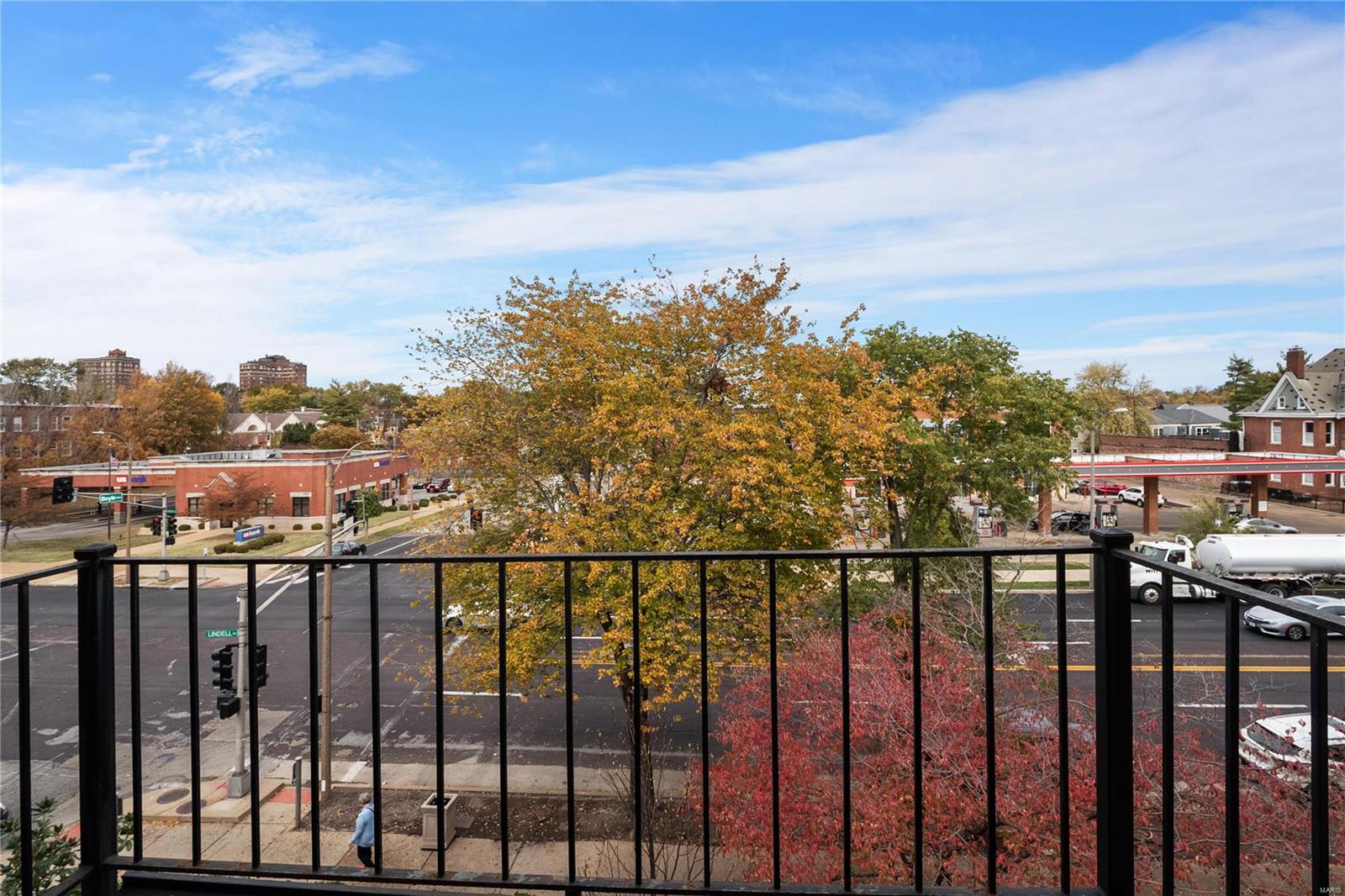 4256 Lindell Boulevard Unit: C