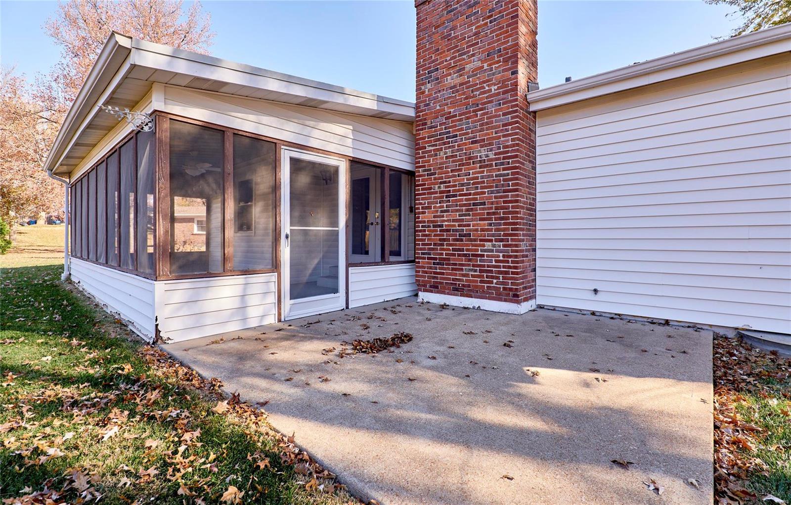 415 Trail Grove Court