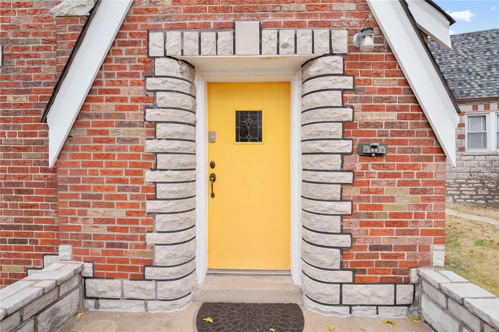 5825 Sutherland Avenue