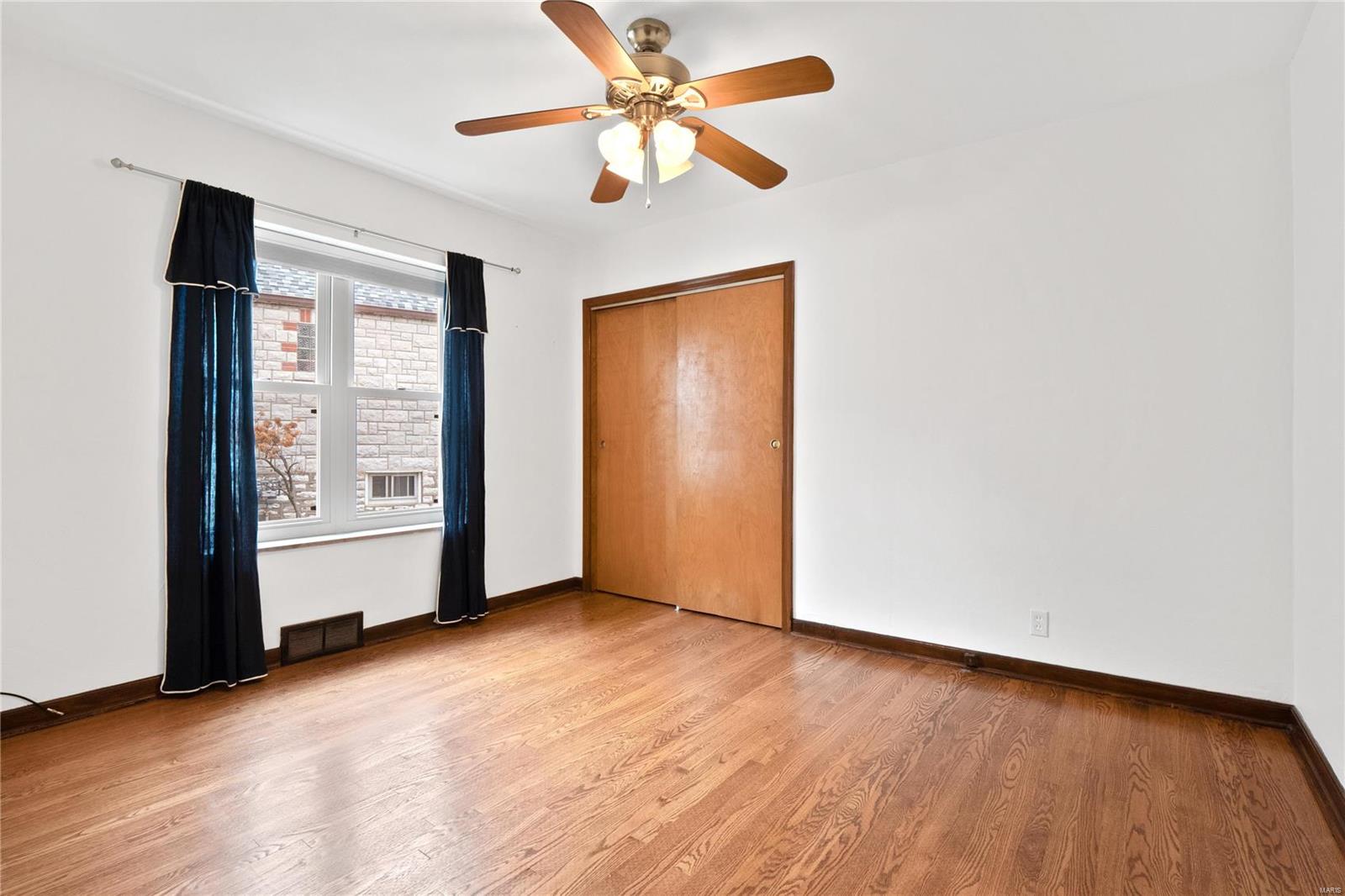 5825 Sutherland Avenue