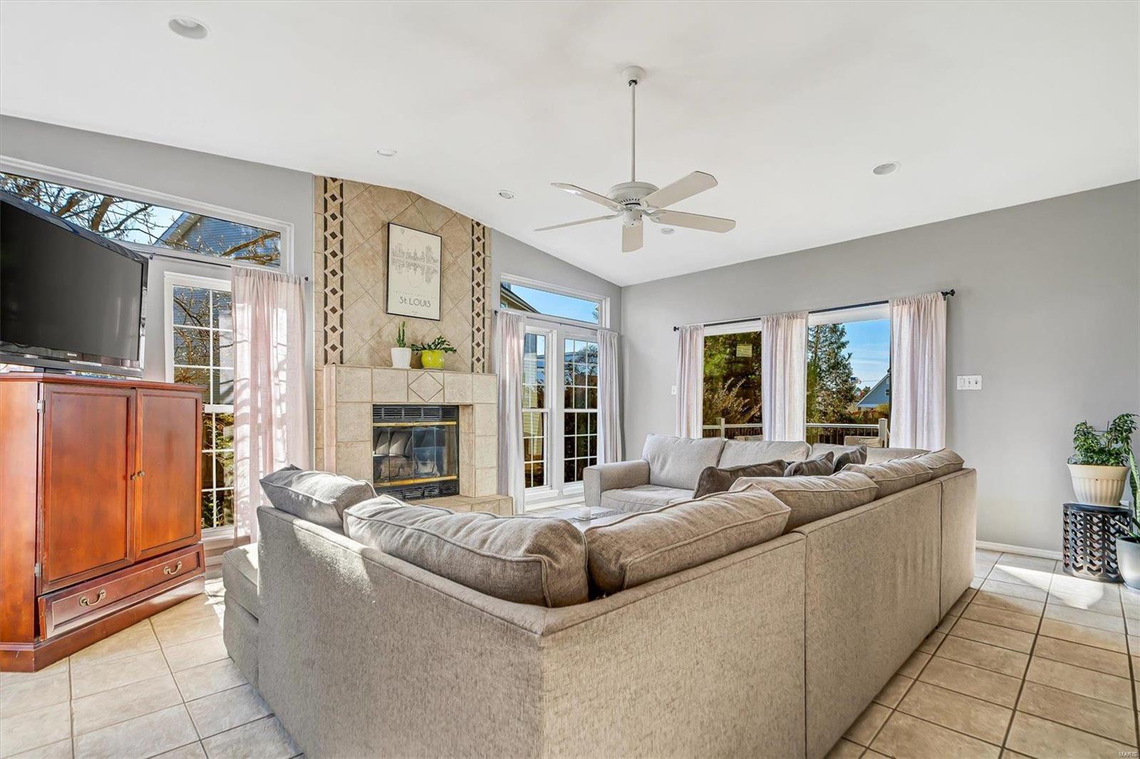 5112 Bischoff Avenue