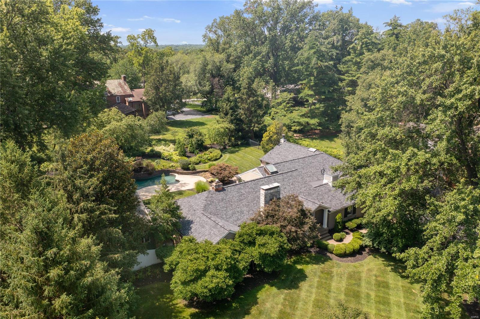 10 Lindworth Drive