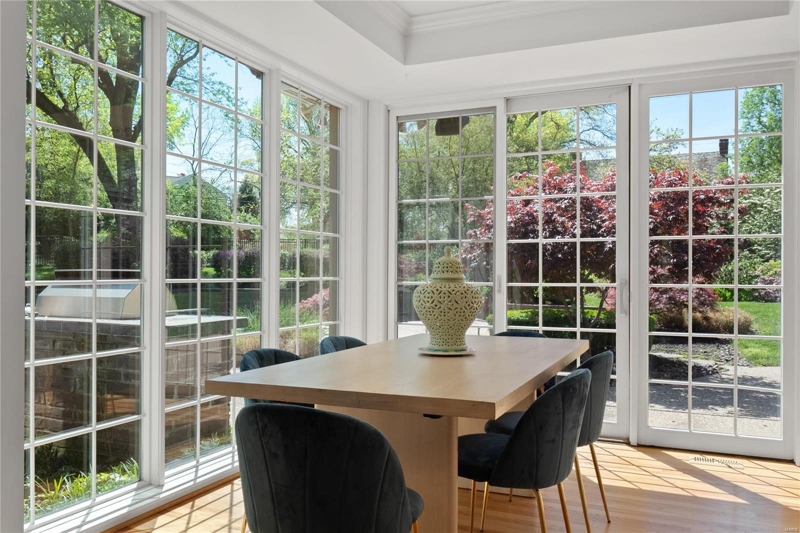 10 Lindworth Drive