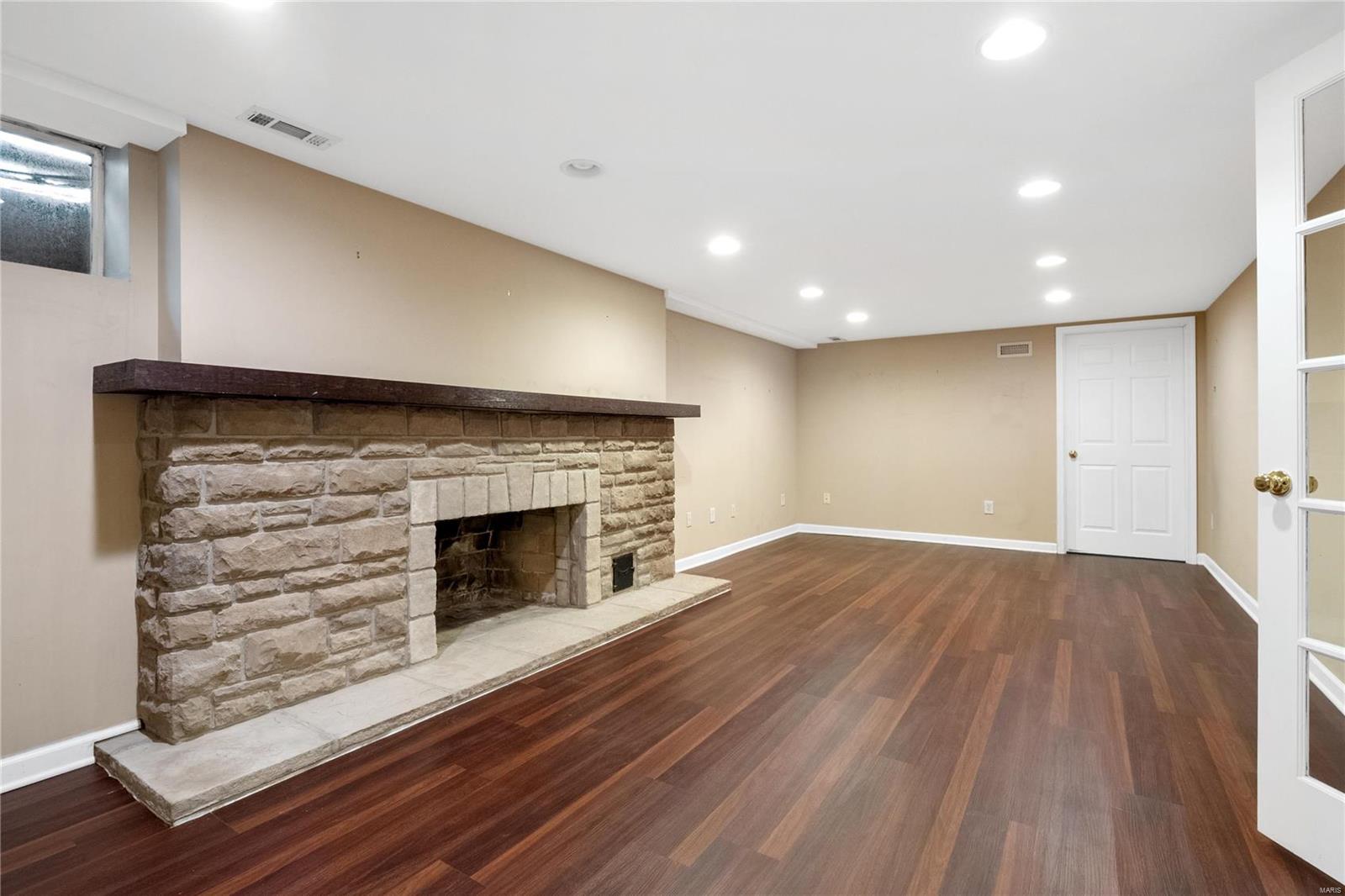 10 Lindworth Drive