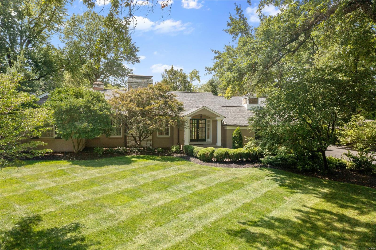 10 Lindworth Drive