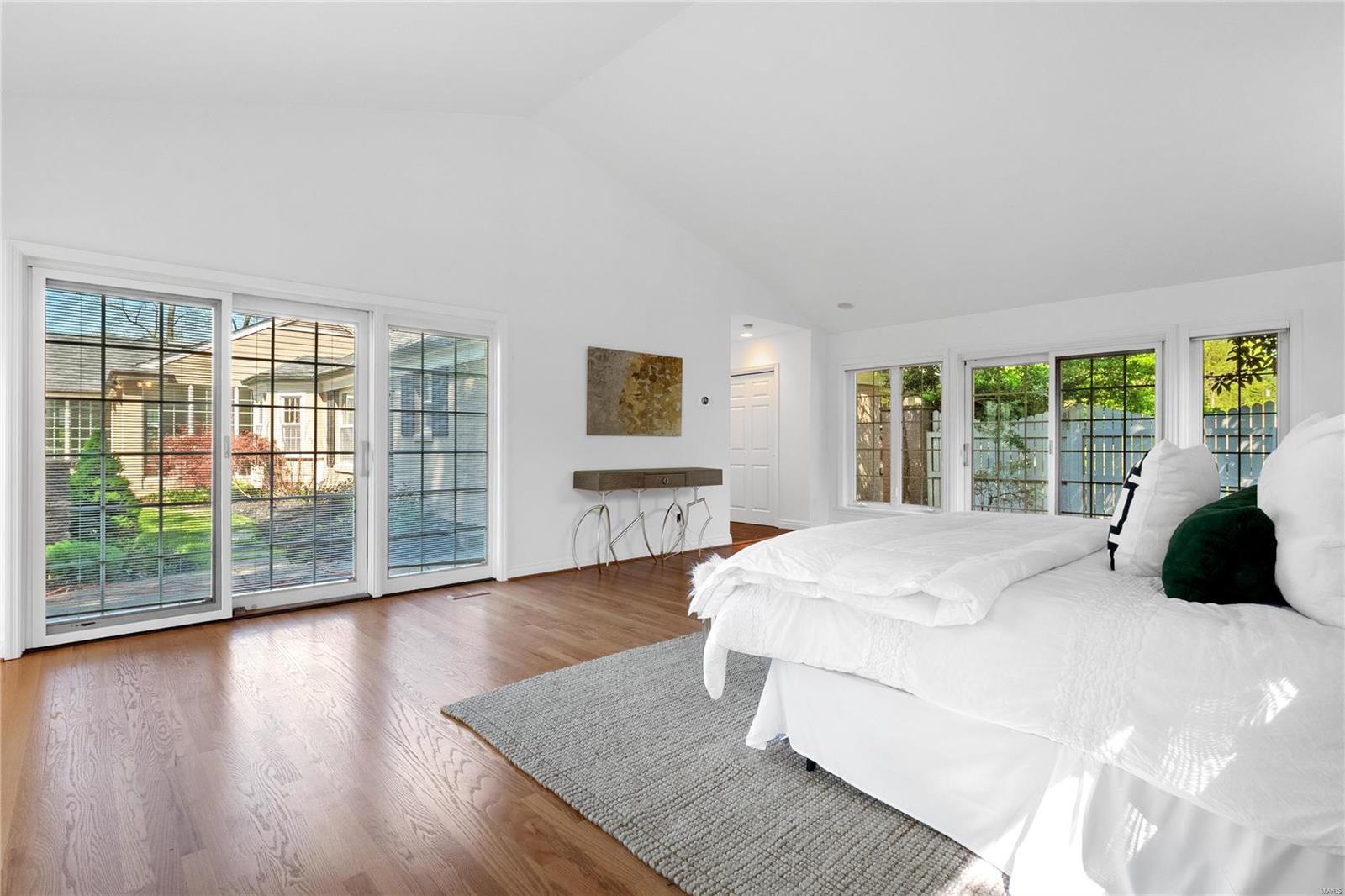 10 Lindworth Drive