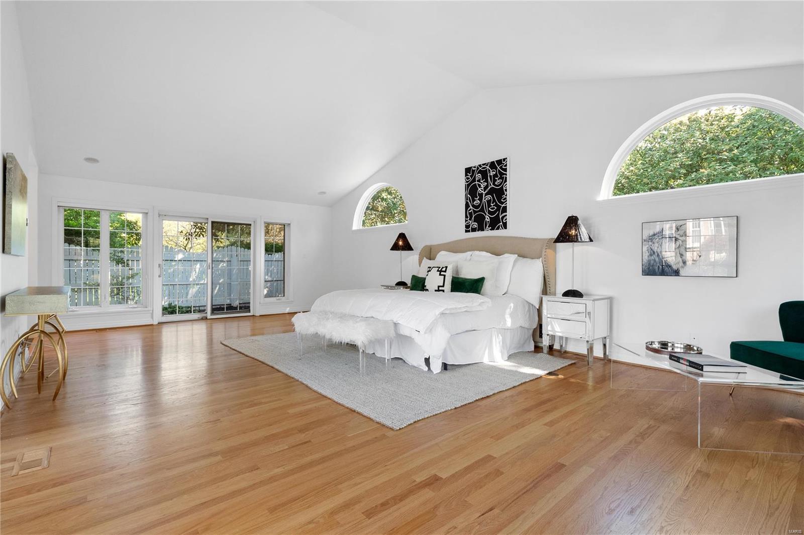 10 Lindworth Drive