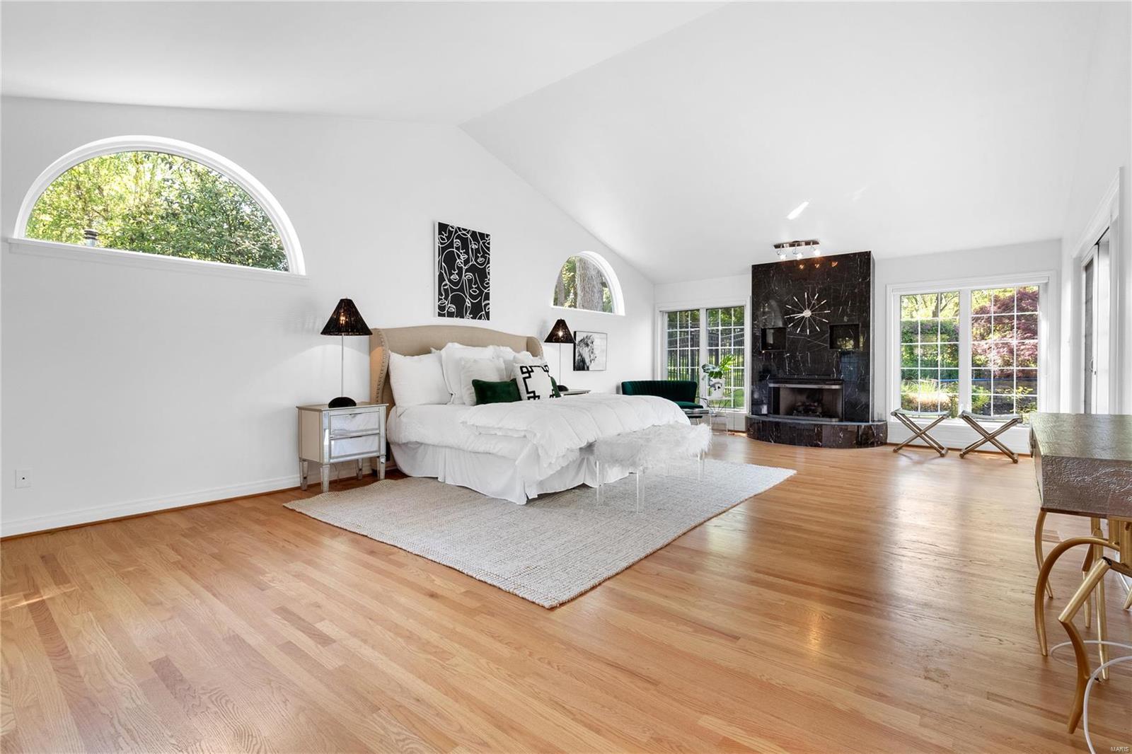 10 Lindworth Drive