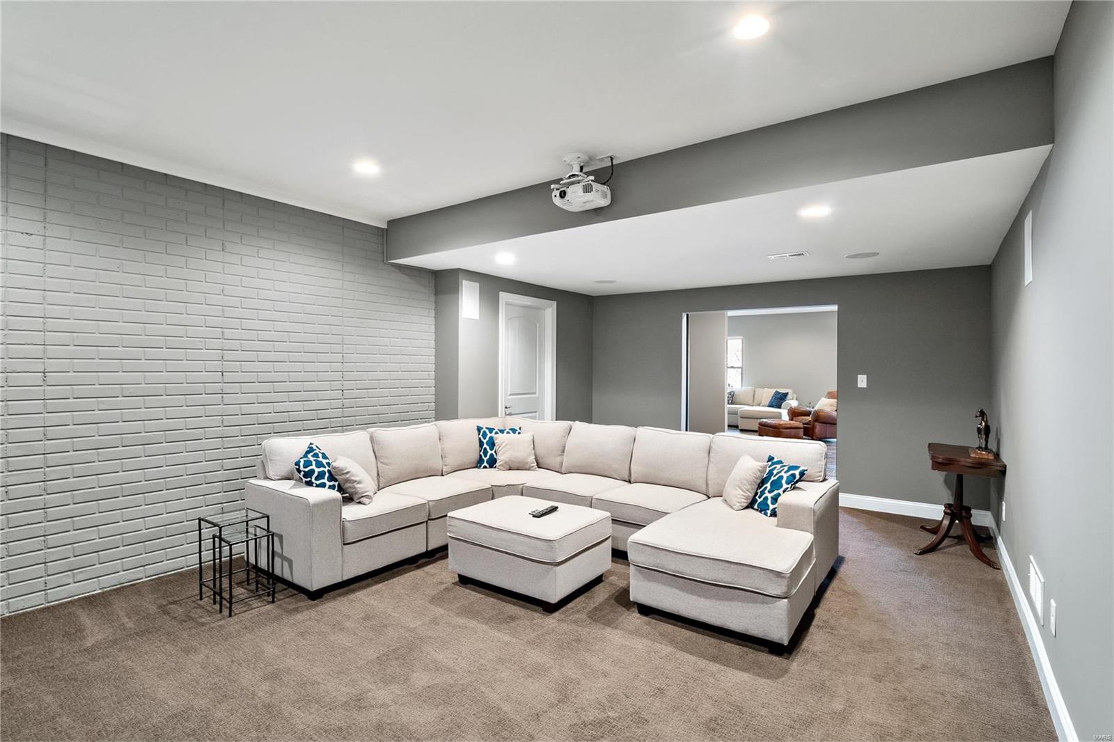 6125 Knights Table Court