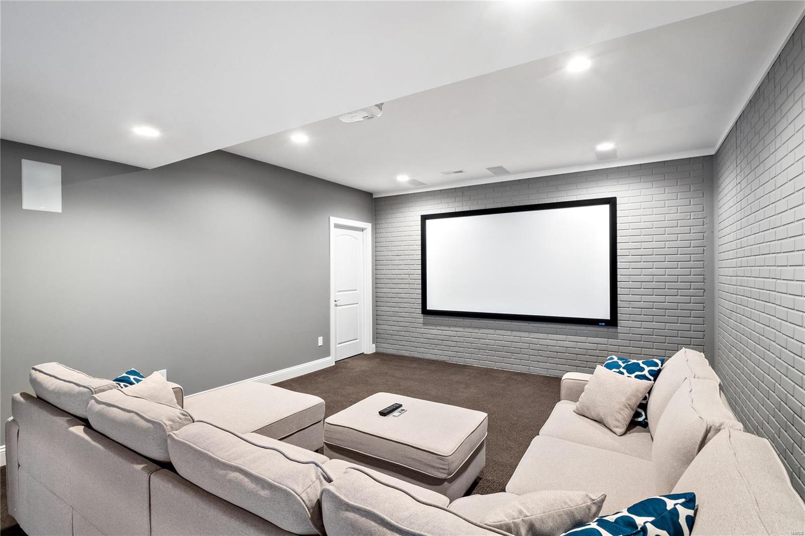 6125 Knights Table Court