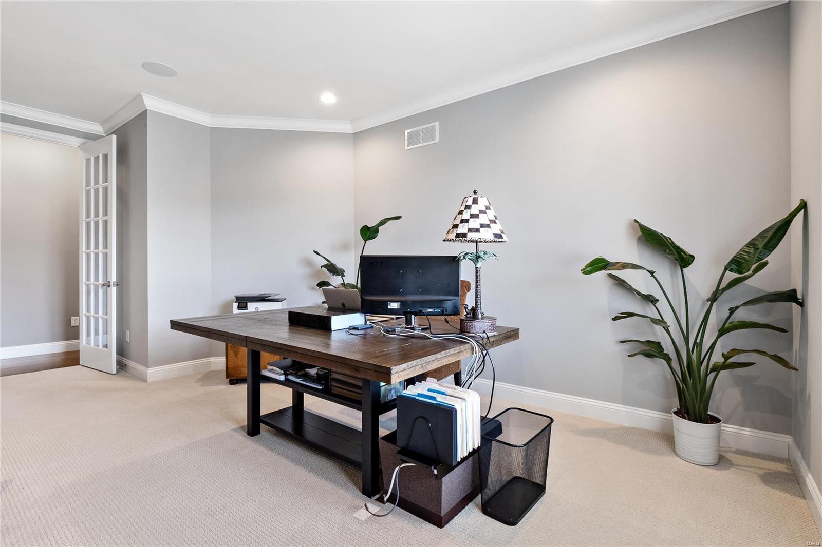 6125 Knights Table Court