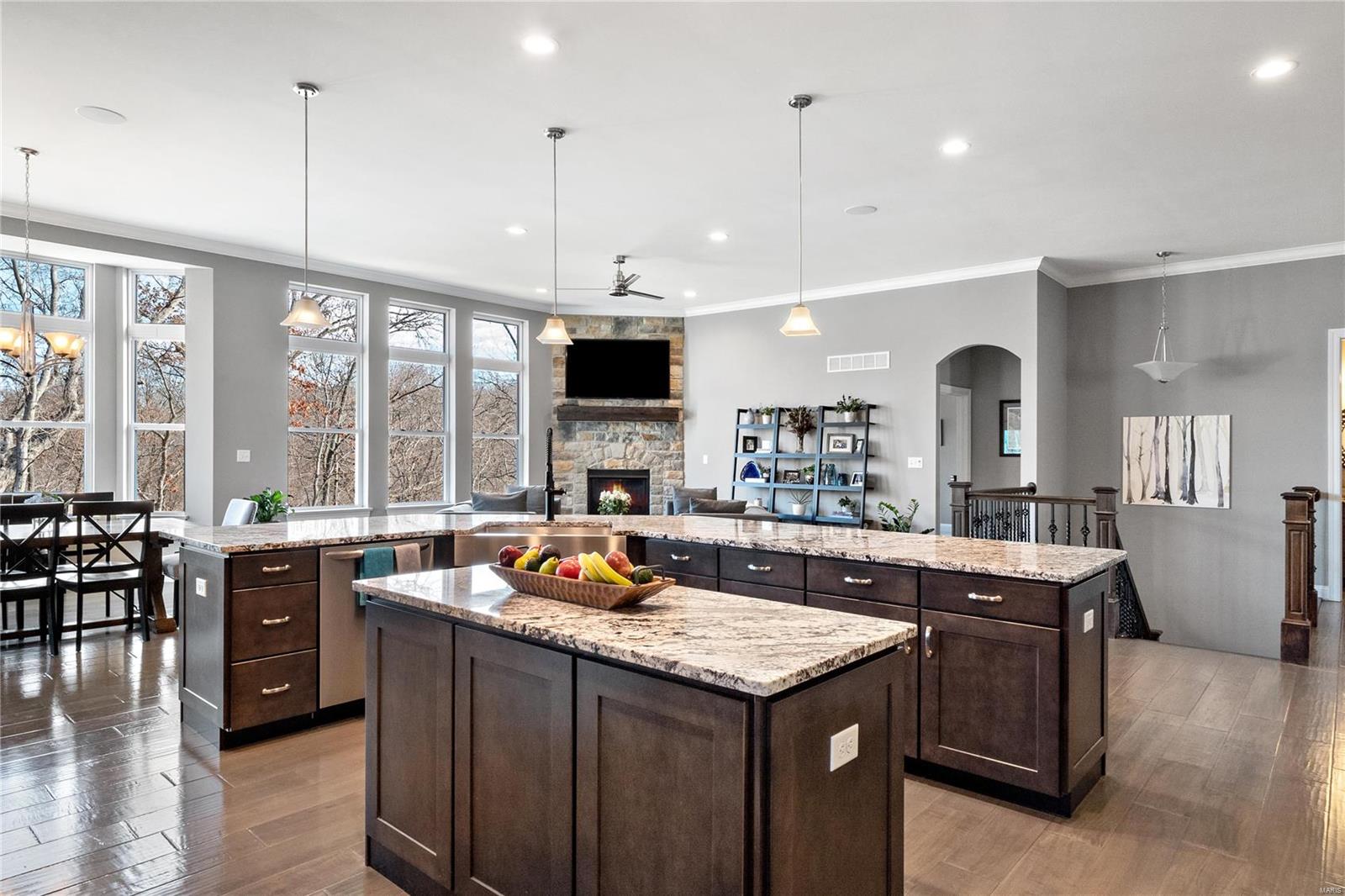 6125 Knights Table Court