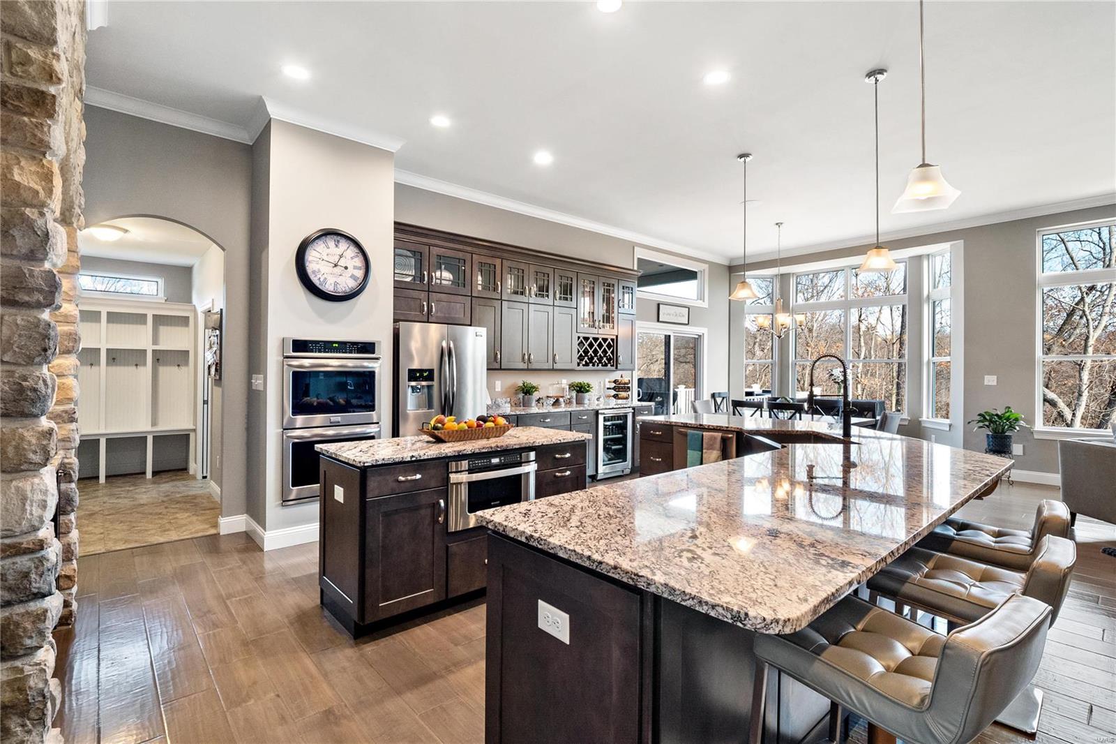 6125 Knights Table Court