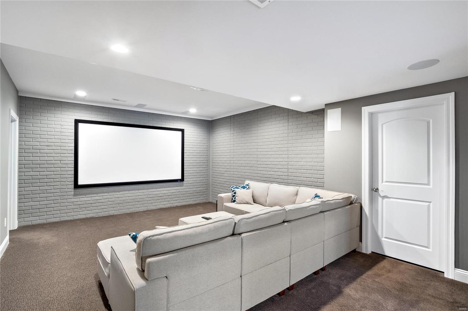 6125 Knights Table Court