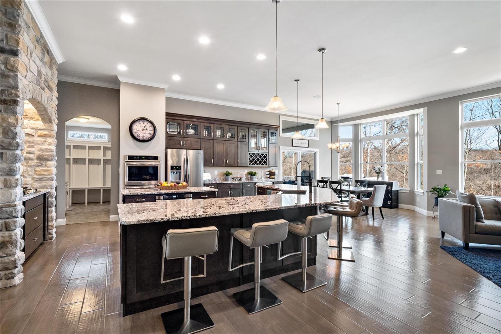 6125 Knights Table Court