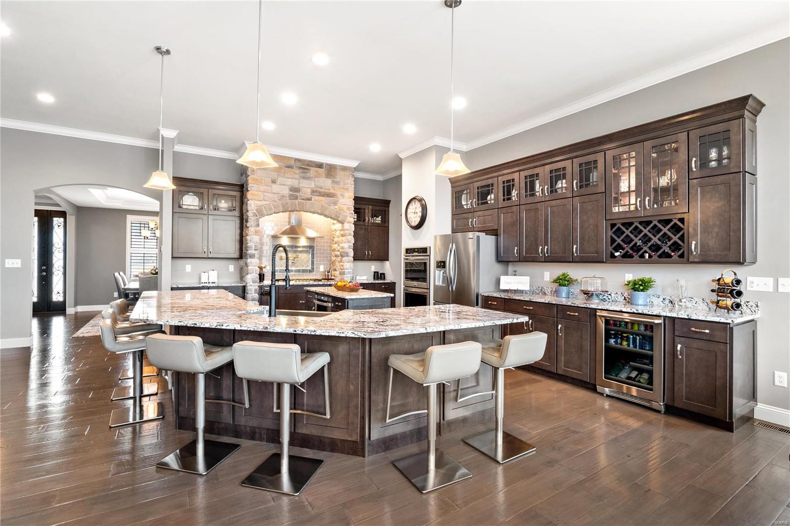 6125 Knights Table Court