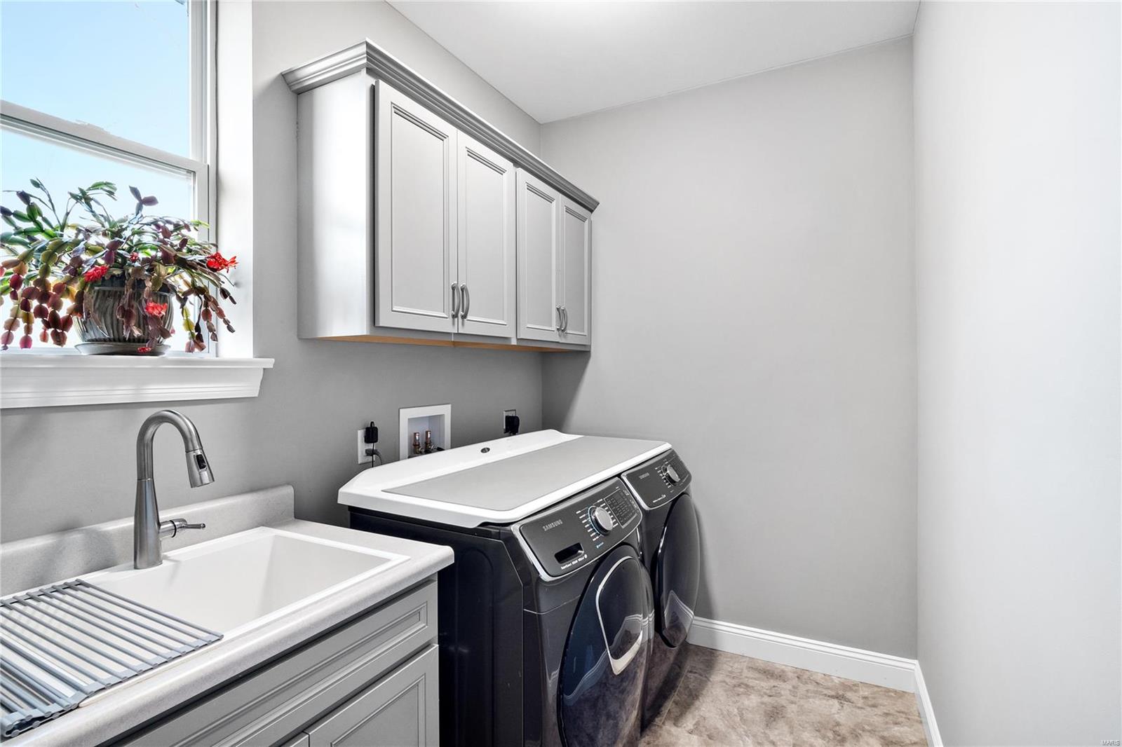 6125 Knights Table Court