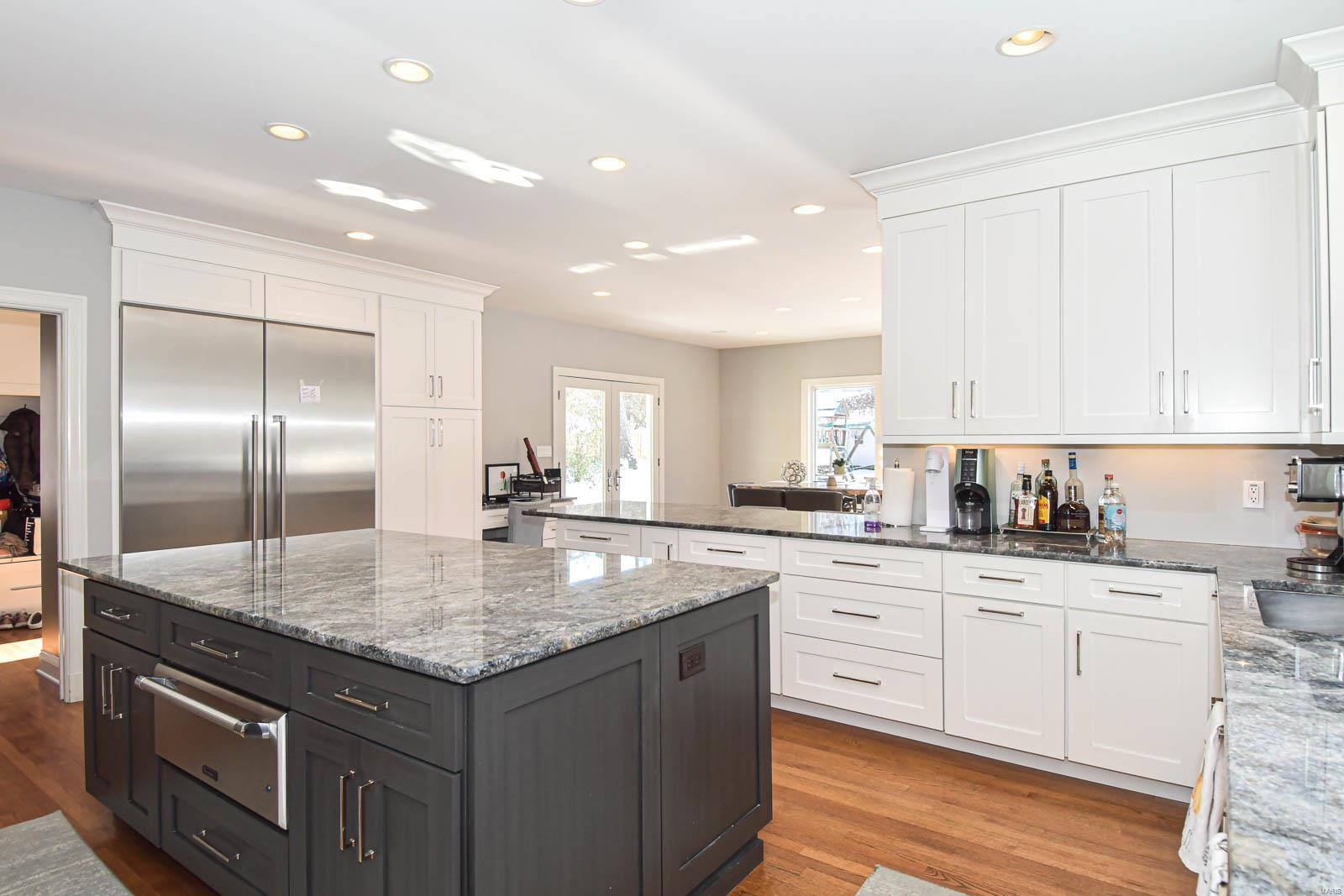 7920 Teasdale Avenue