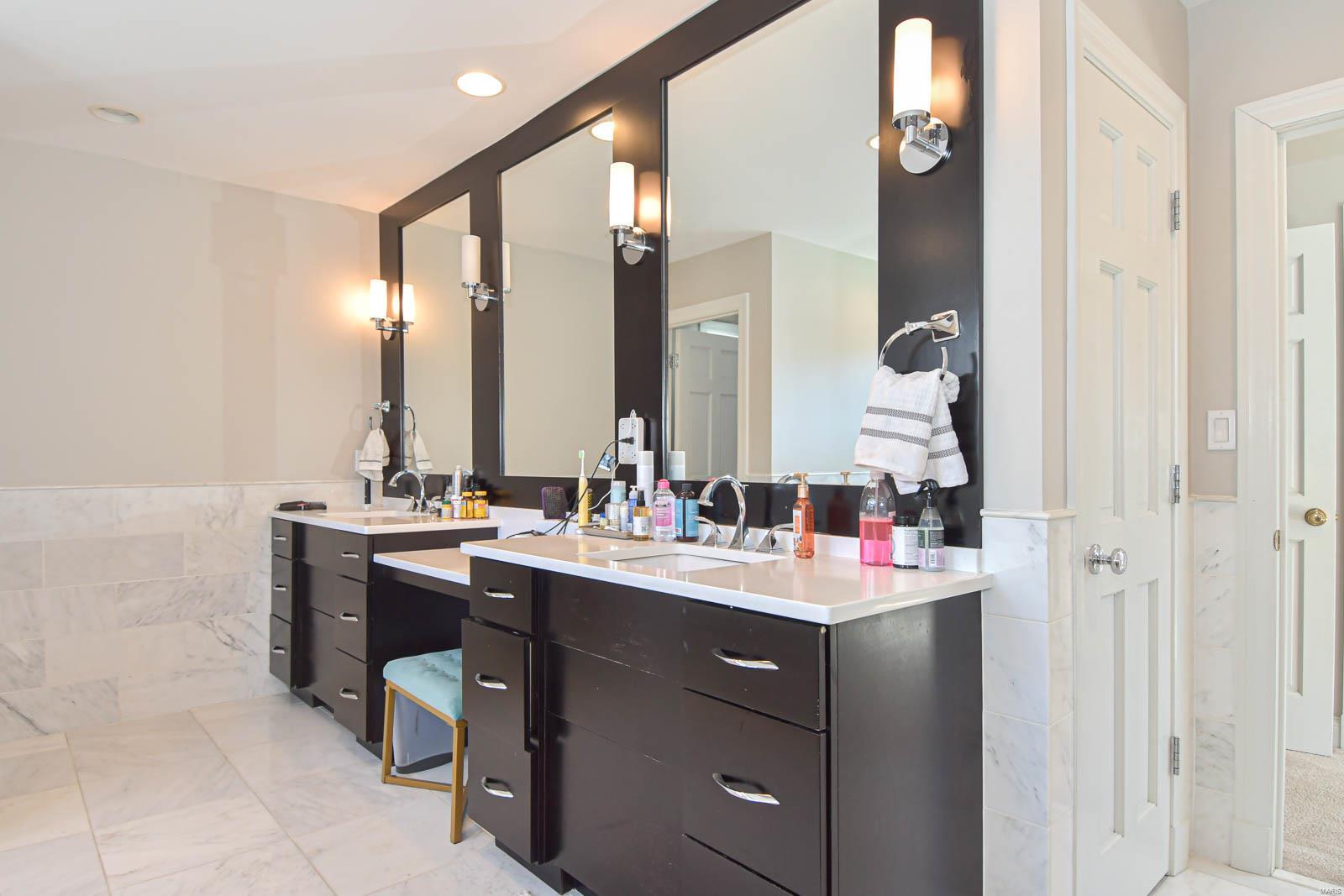 7920 Teasdale Avenue