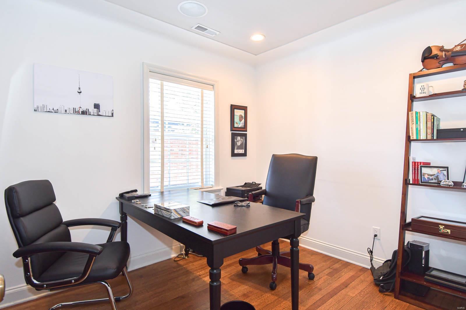 7920 Teasdale Avenue