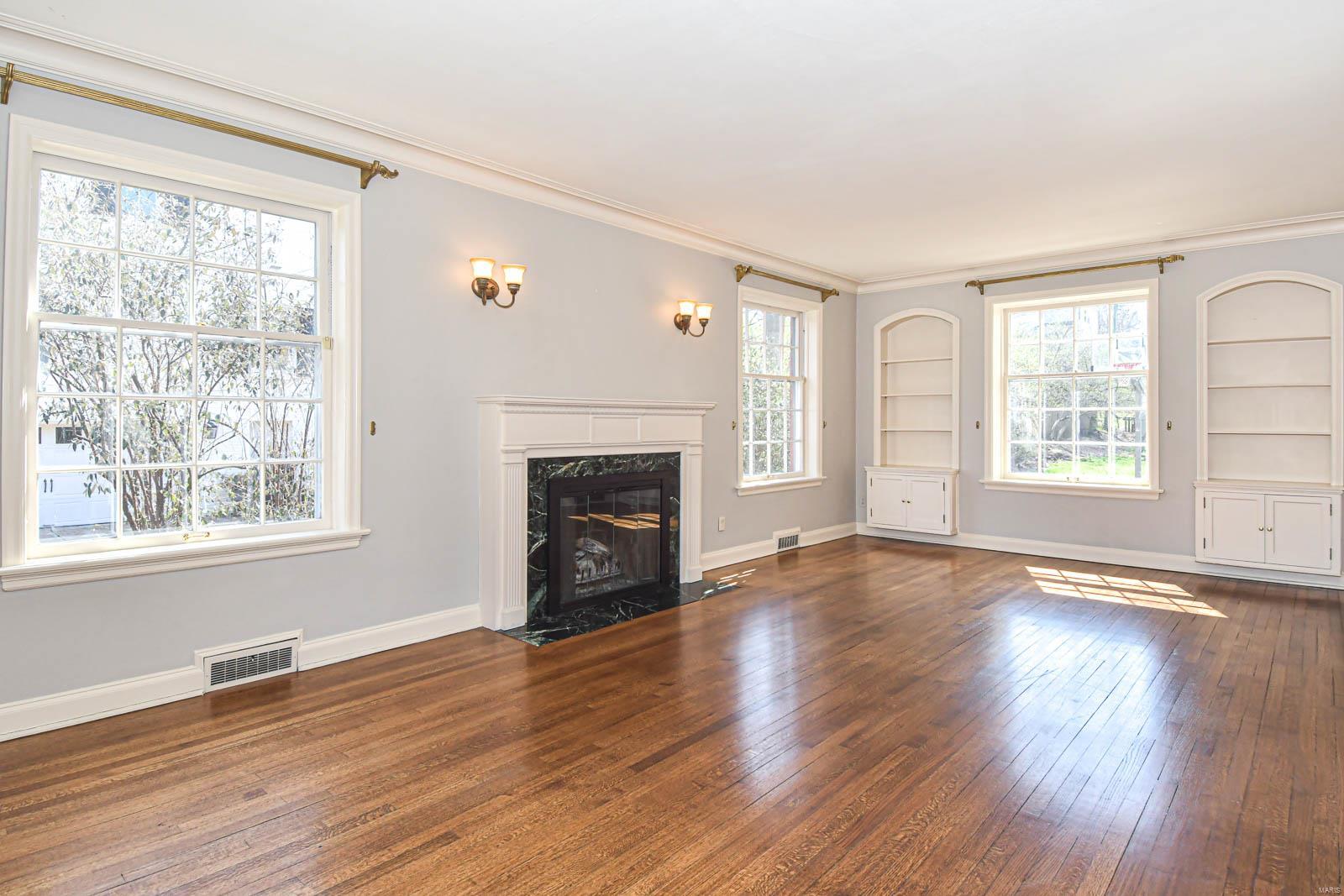 7920 Teasdale Avenue