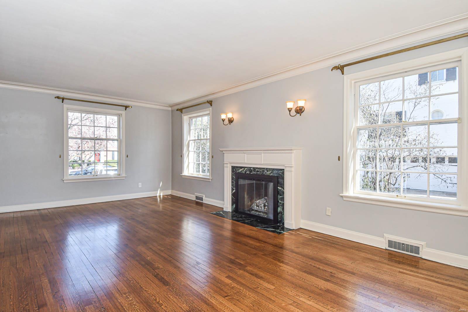 7920 Teasdale Avenue