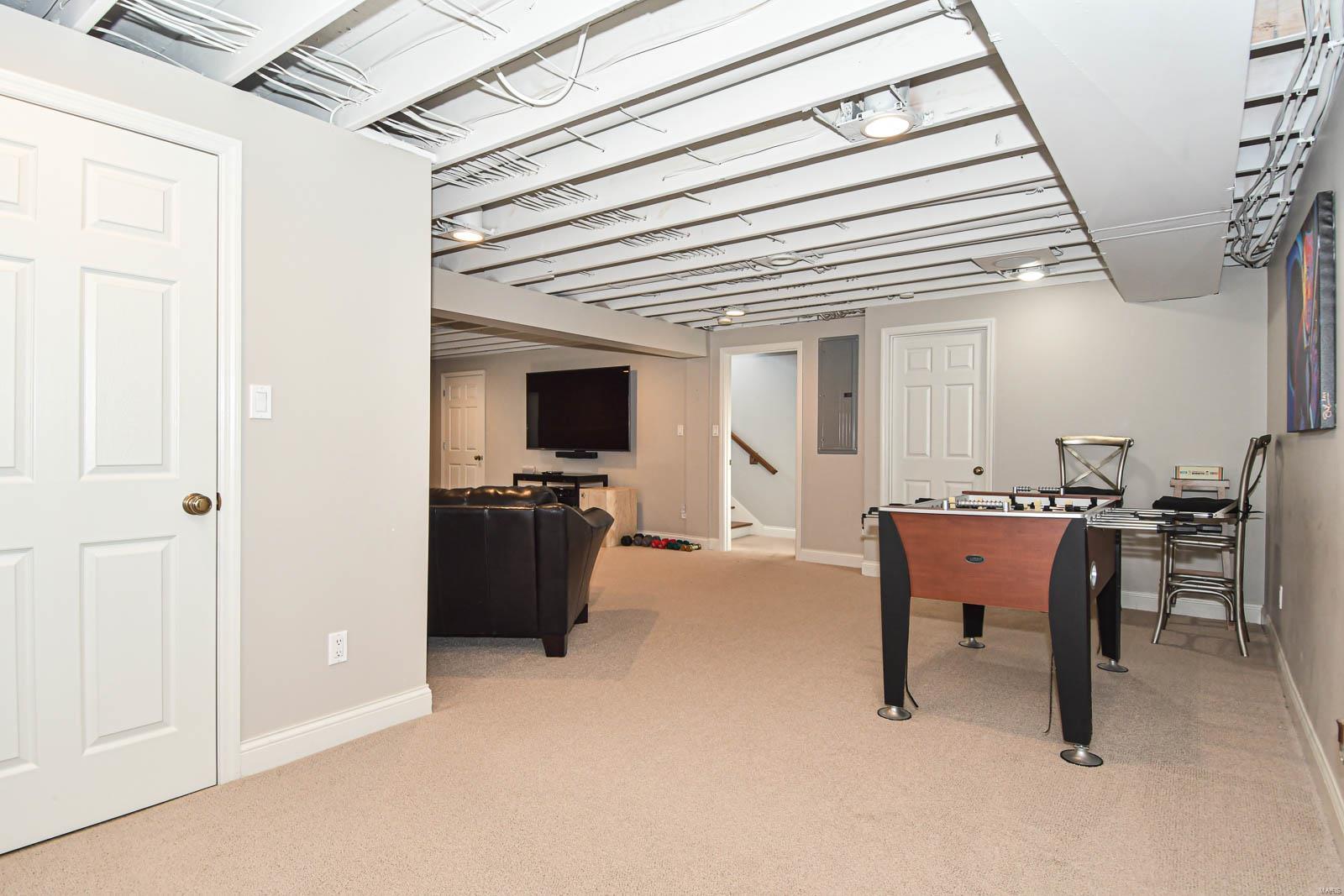 7920 Teasdale Avenue