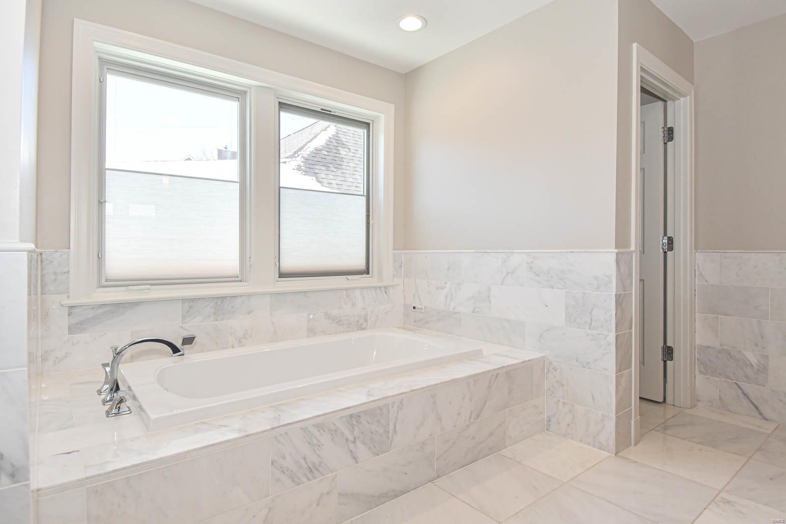 7920 Teasdale Avenue