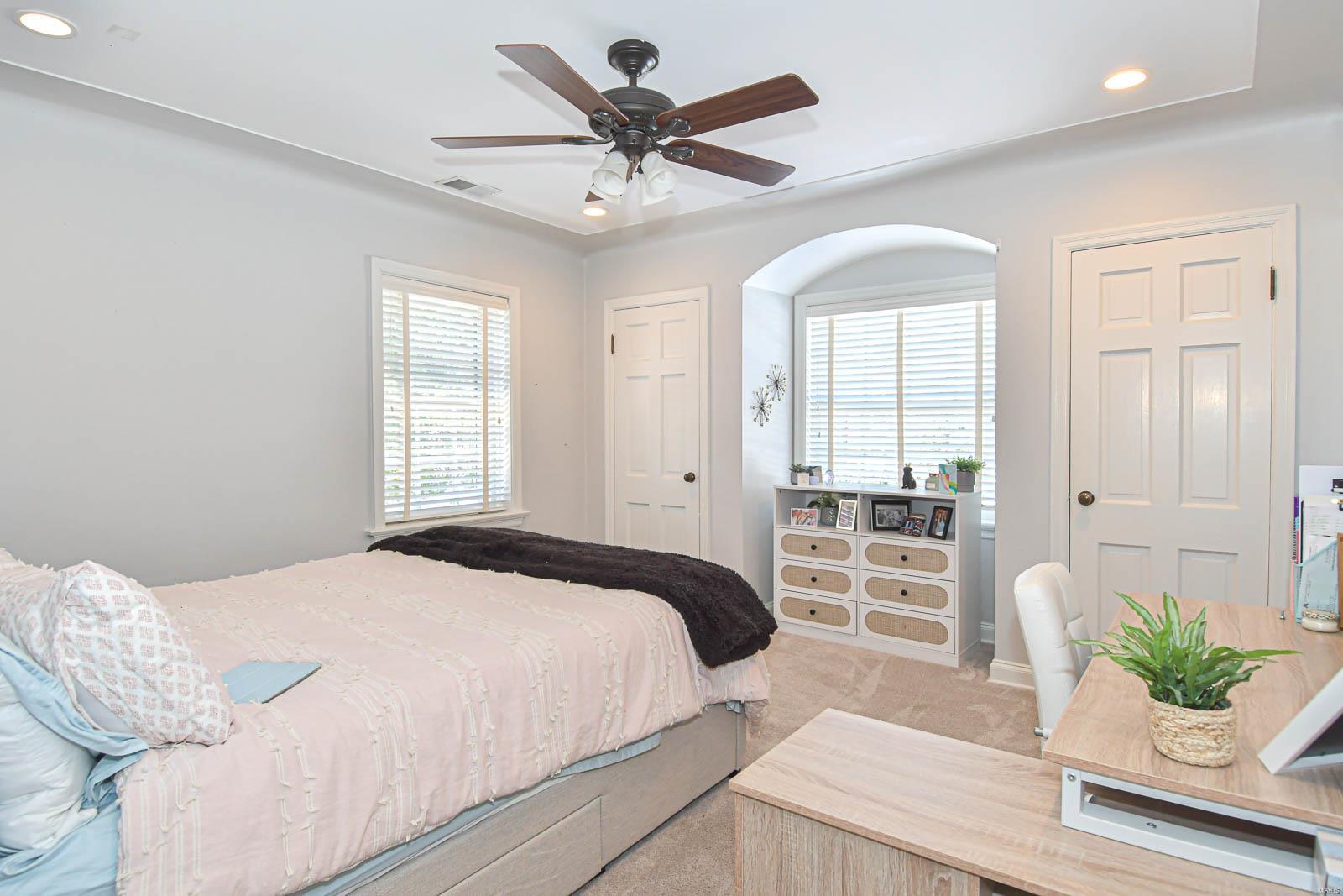 7920 Teasdale Avenue