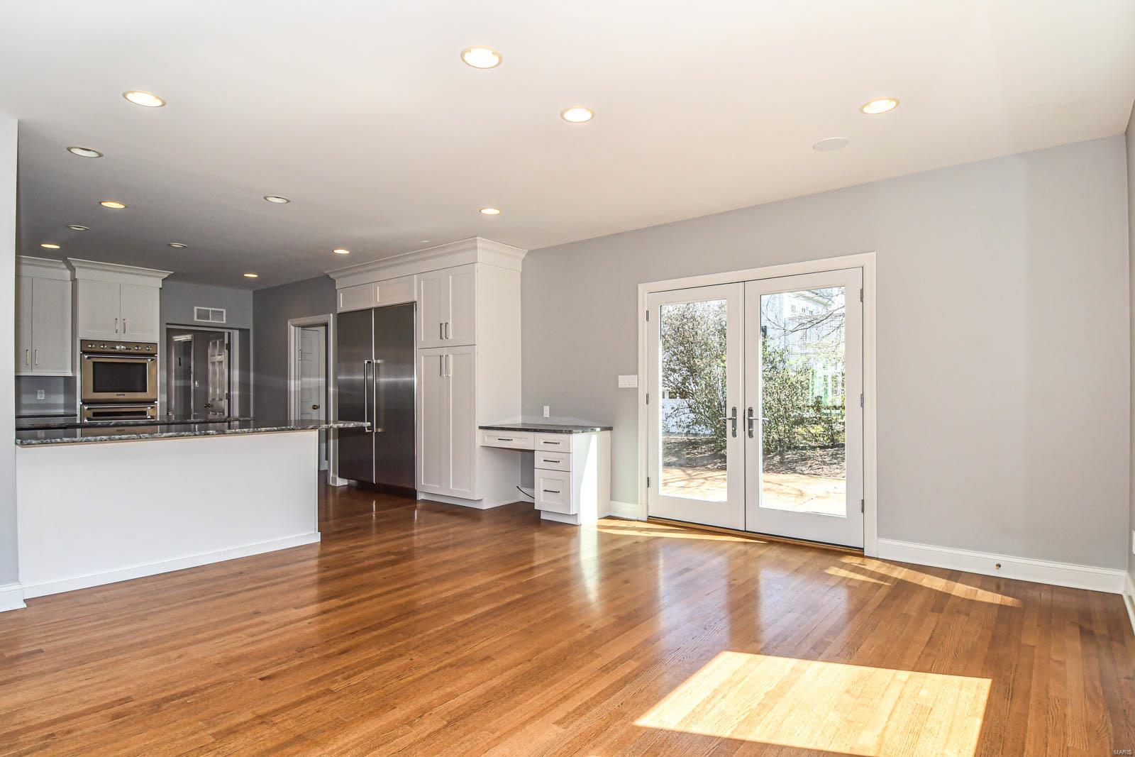 7920 Teasdale Avenue