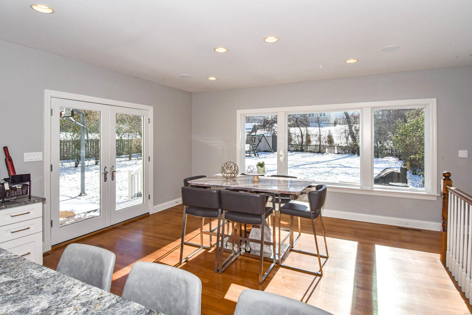 7920 Teasdale Avenue