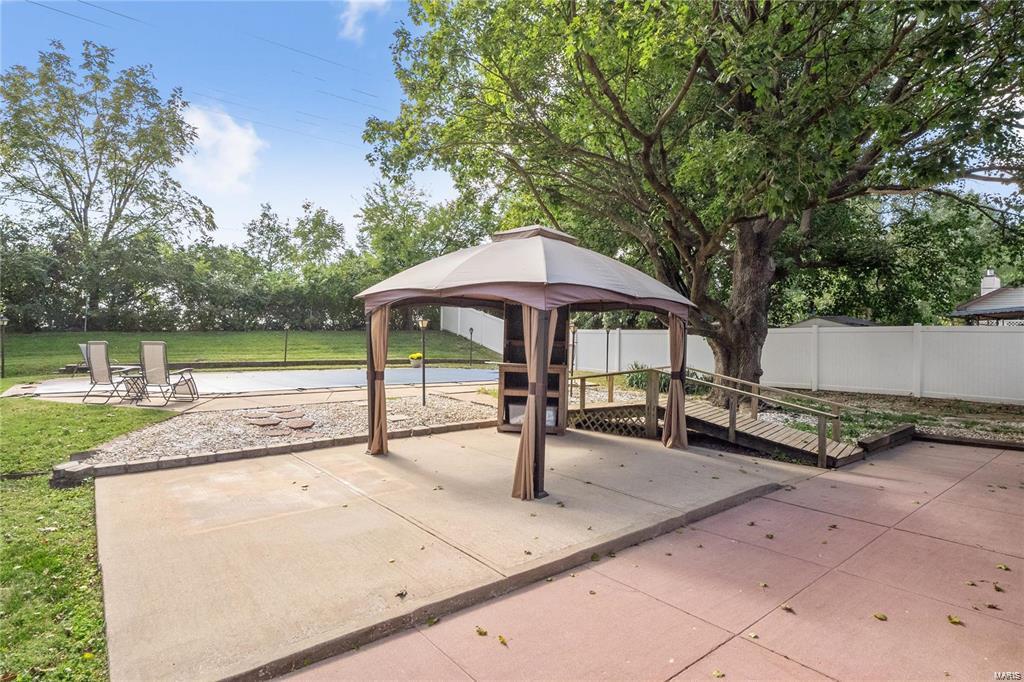 2425 Charwood Street