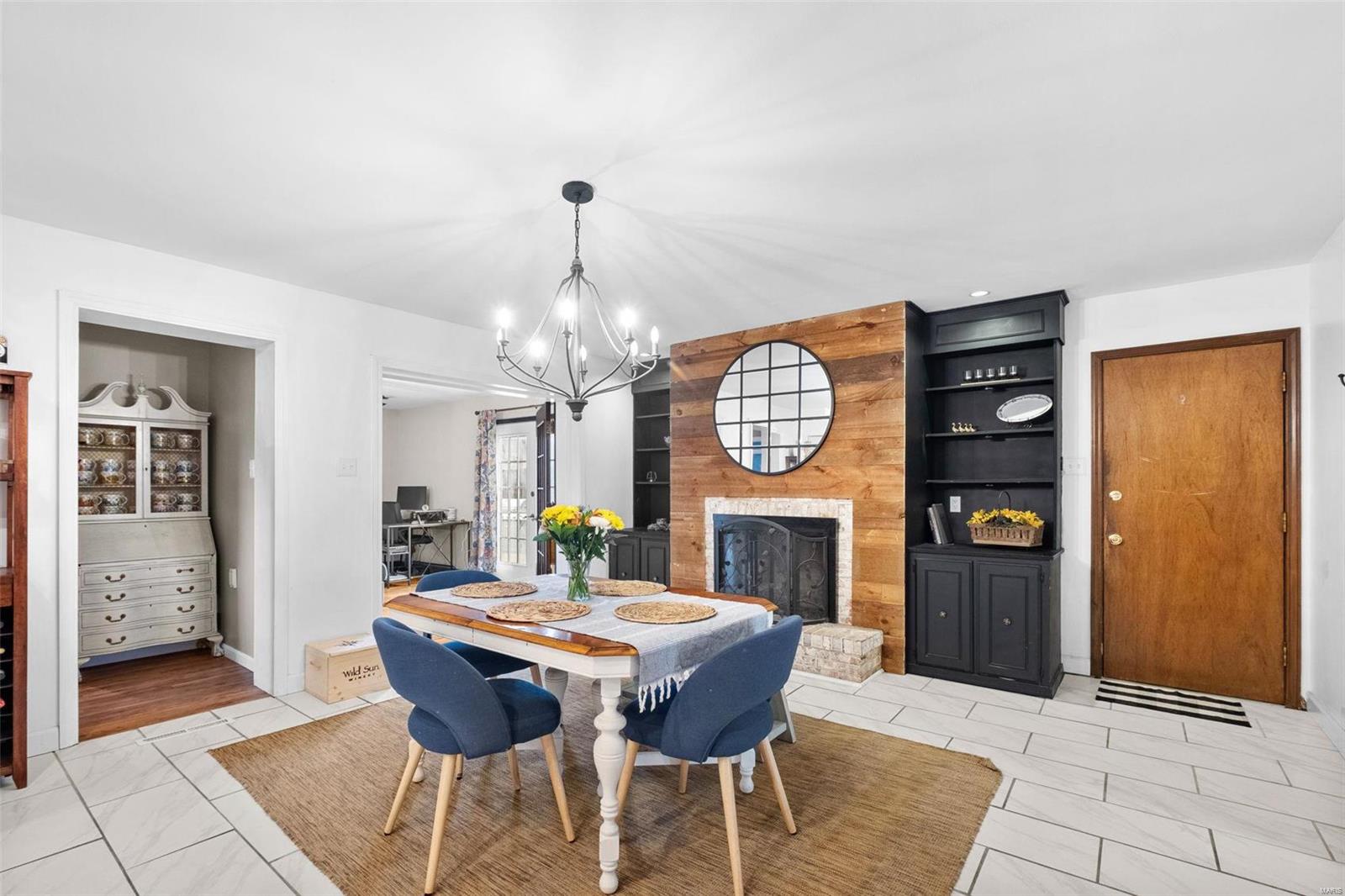 707 Camelot Estates Drive