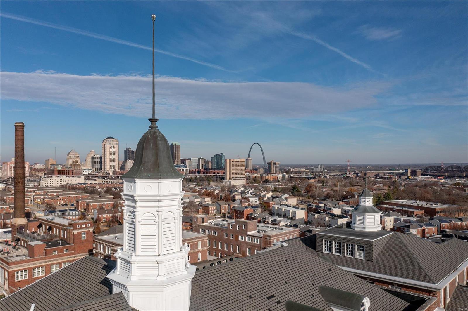 1515 Lafayette Avenue Unit: 204