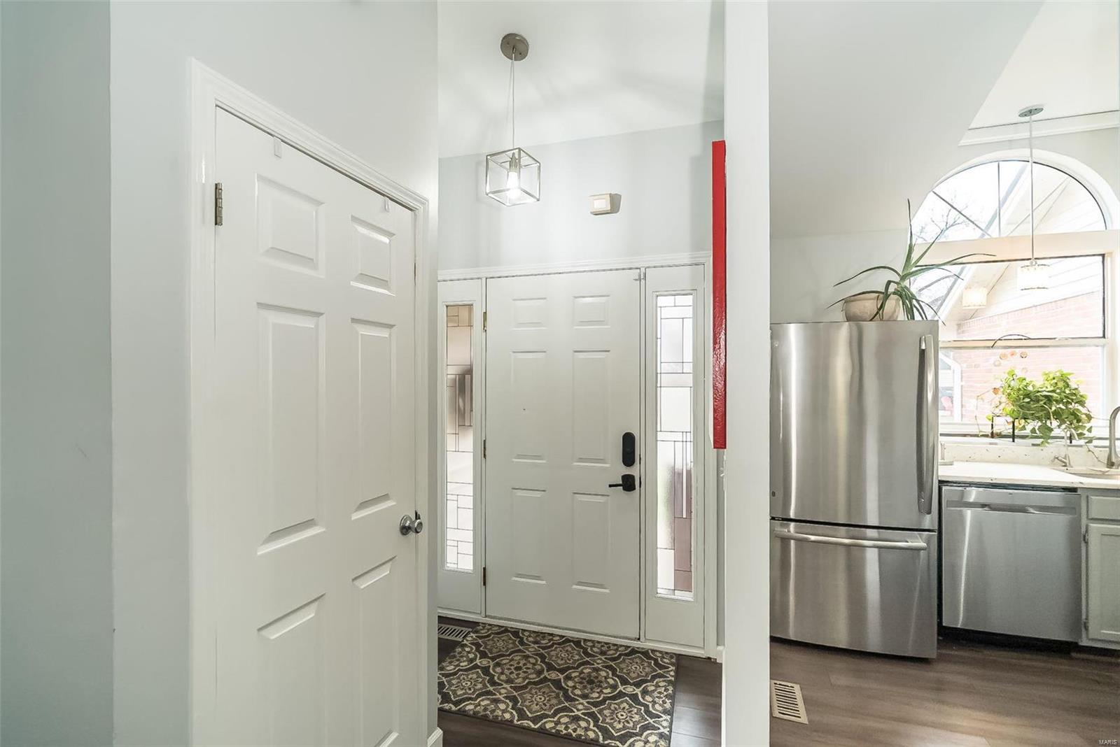 1323 Treetop Trail Drive