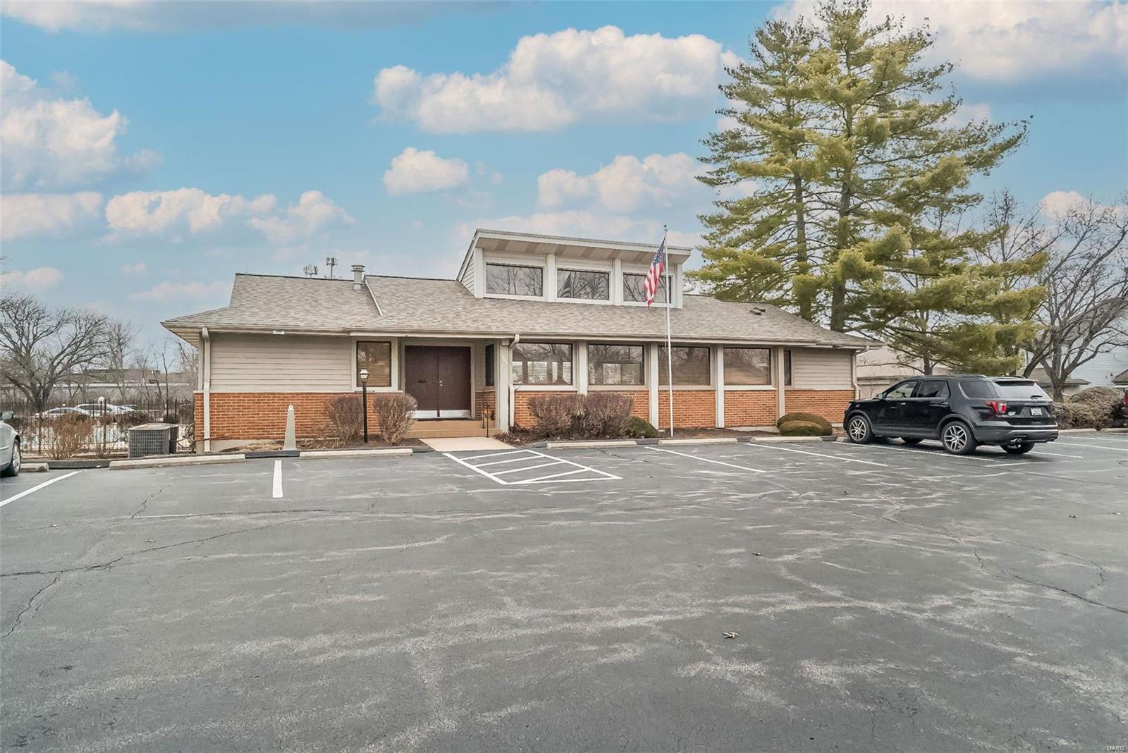 1323 Treetop Trail Drive