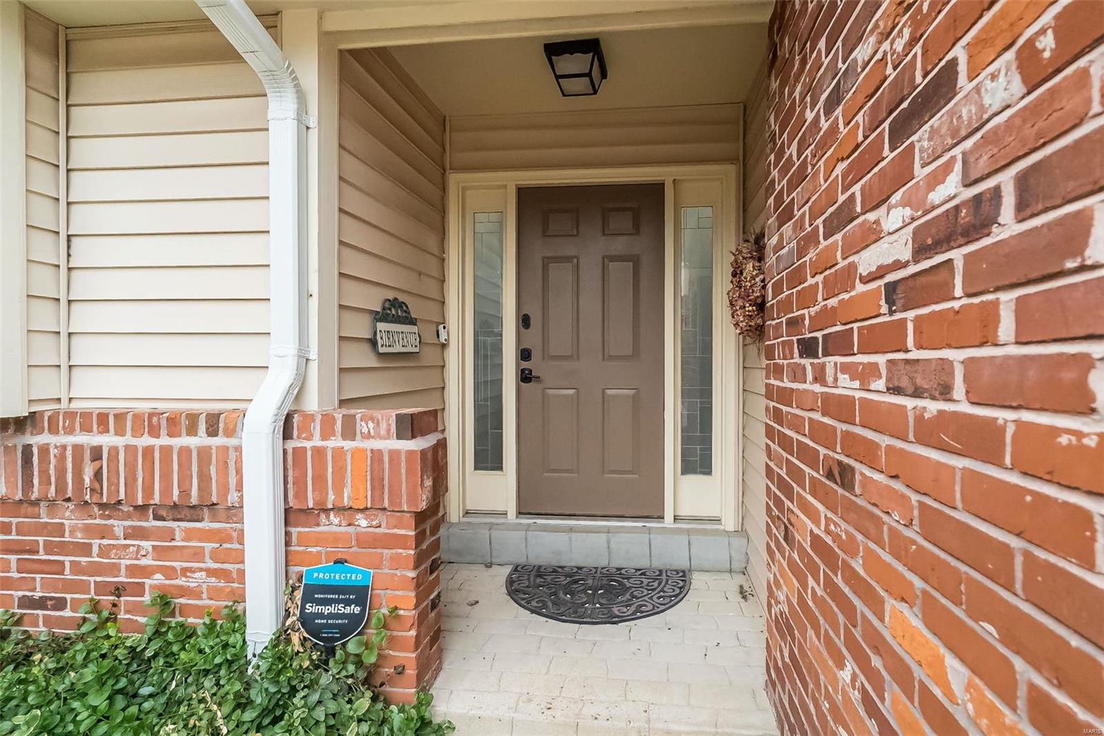 1323 Treetop Trail Drive