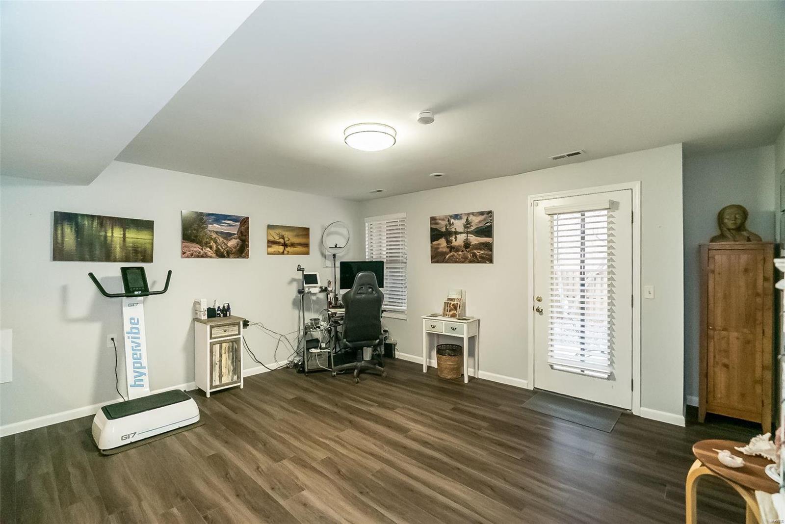 1323 Treetop Trail Drive