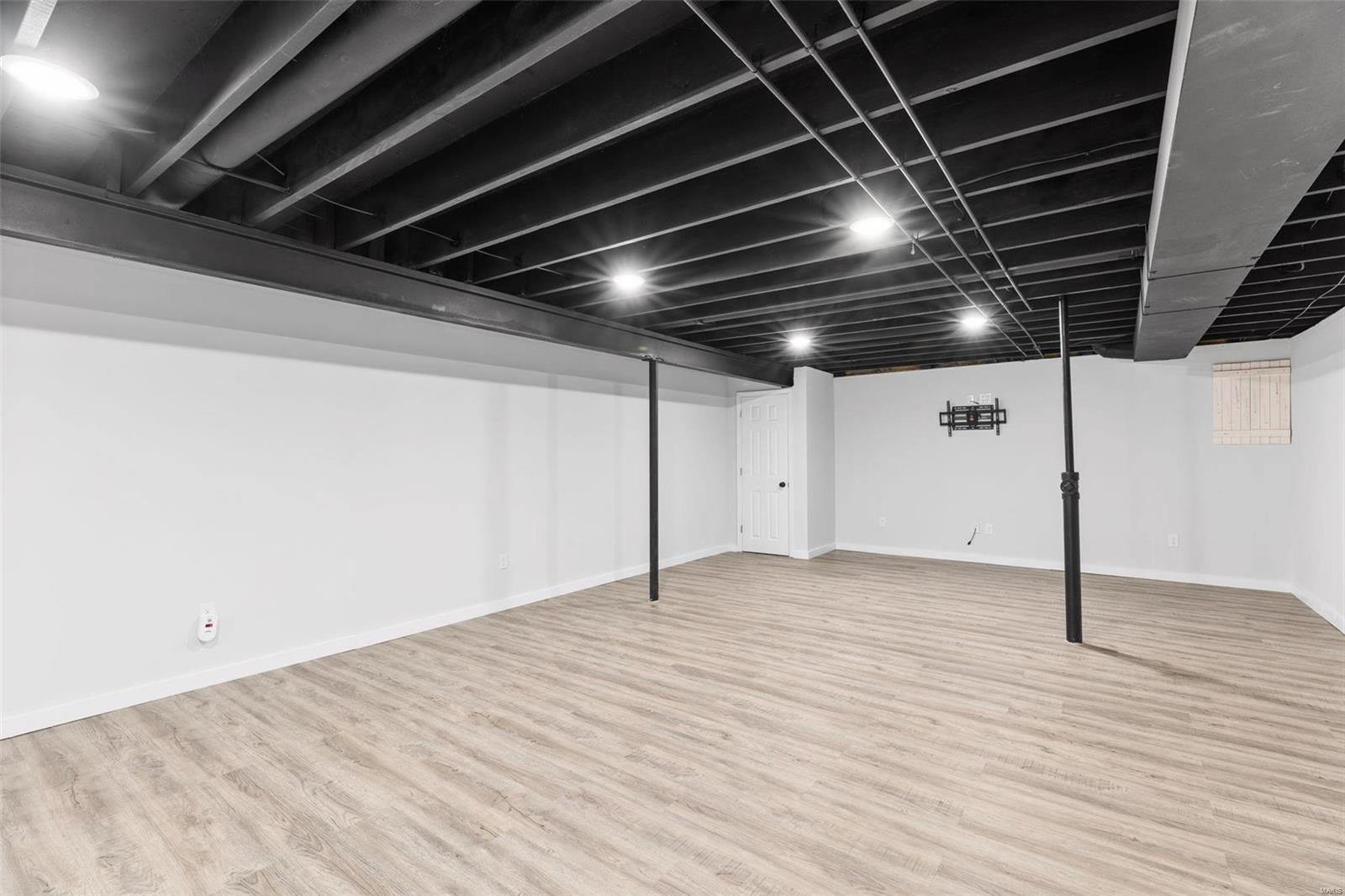 325 Westwind Estates Lane