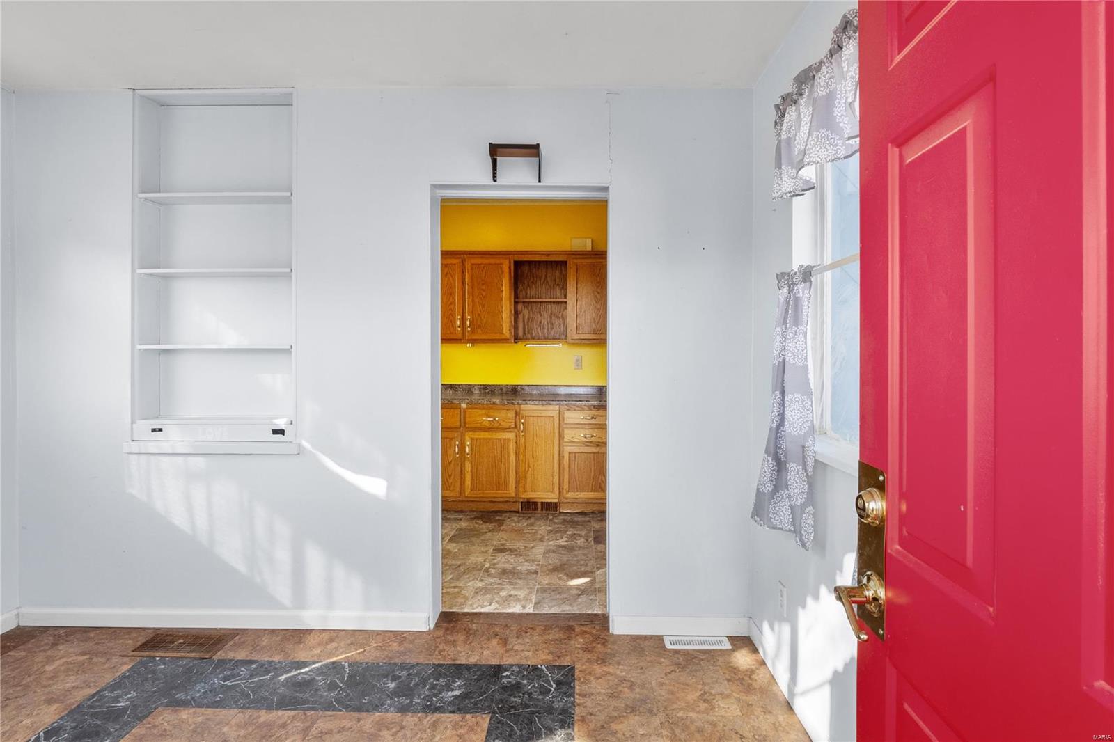 3545 S Spring Avenue