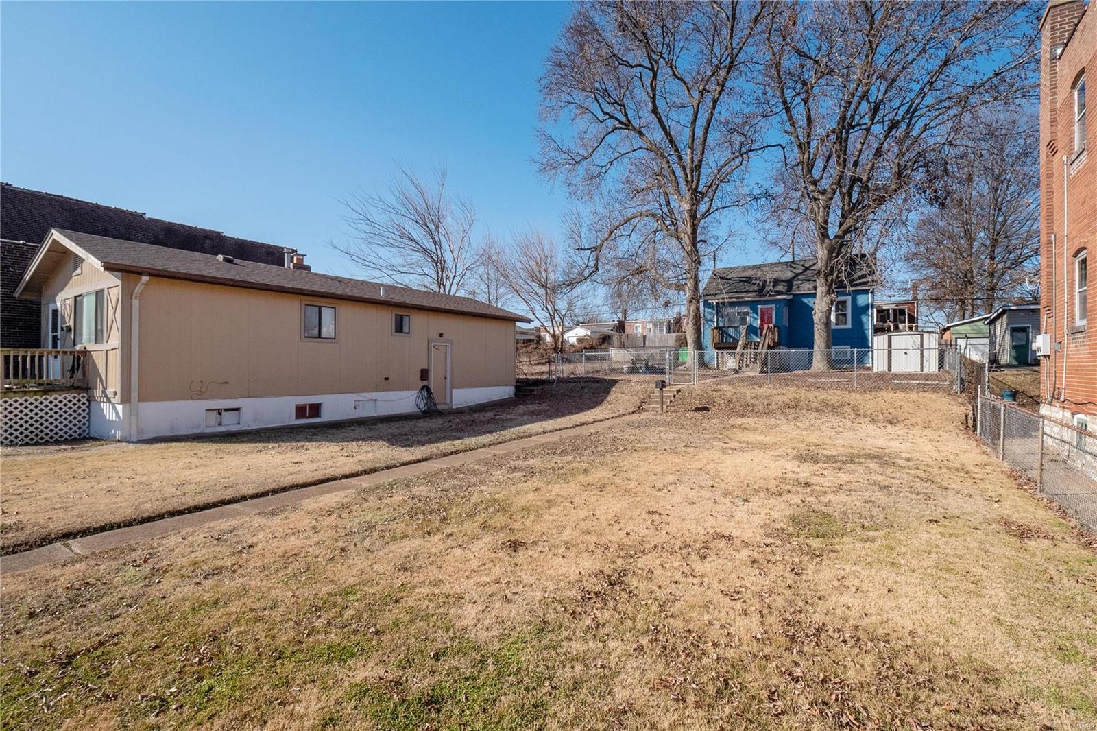 3545 S Spring Avenue